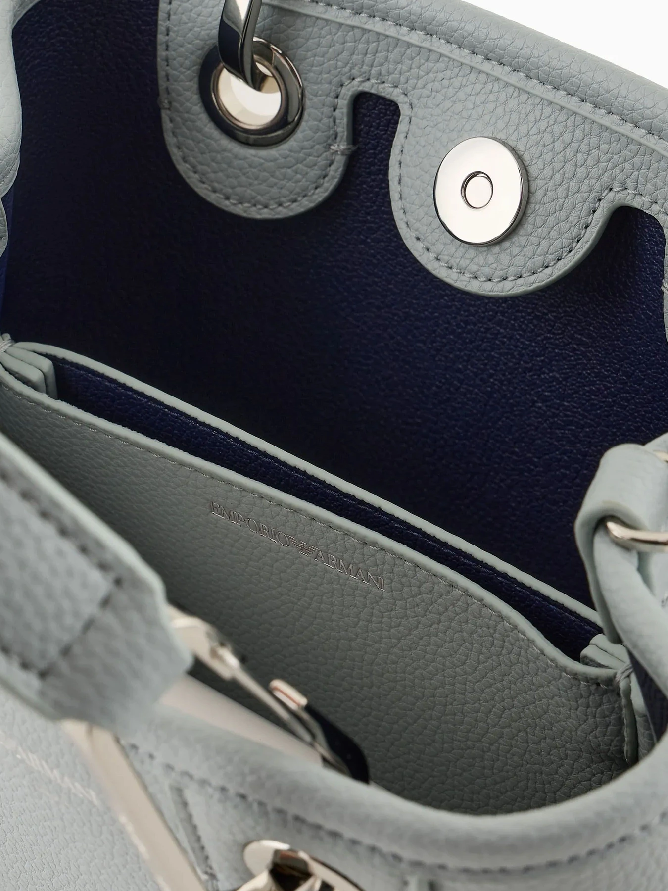 Сумки Emporio Armani модель EW000382-AF12036-M8052 Сумки Emporio Armani модель EW000382-AF12036-M8052 Фото
