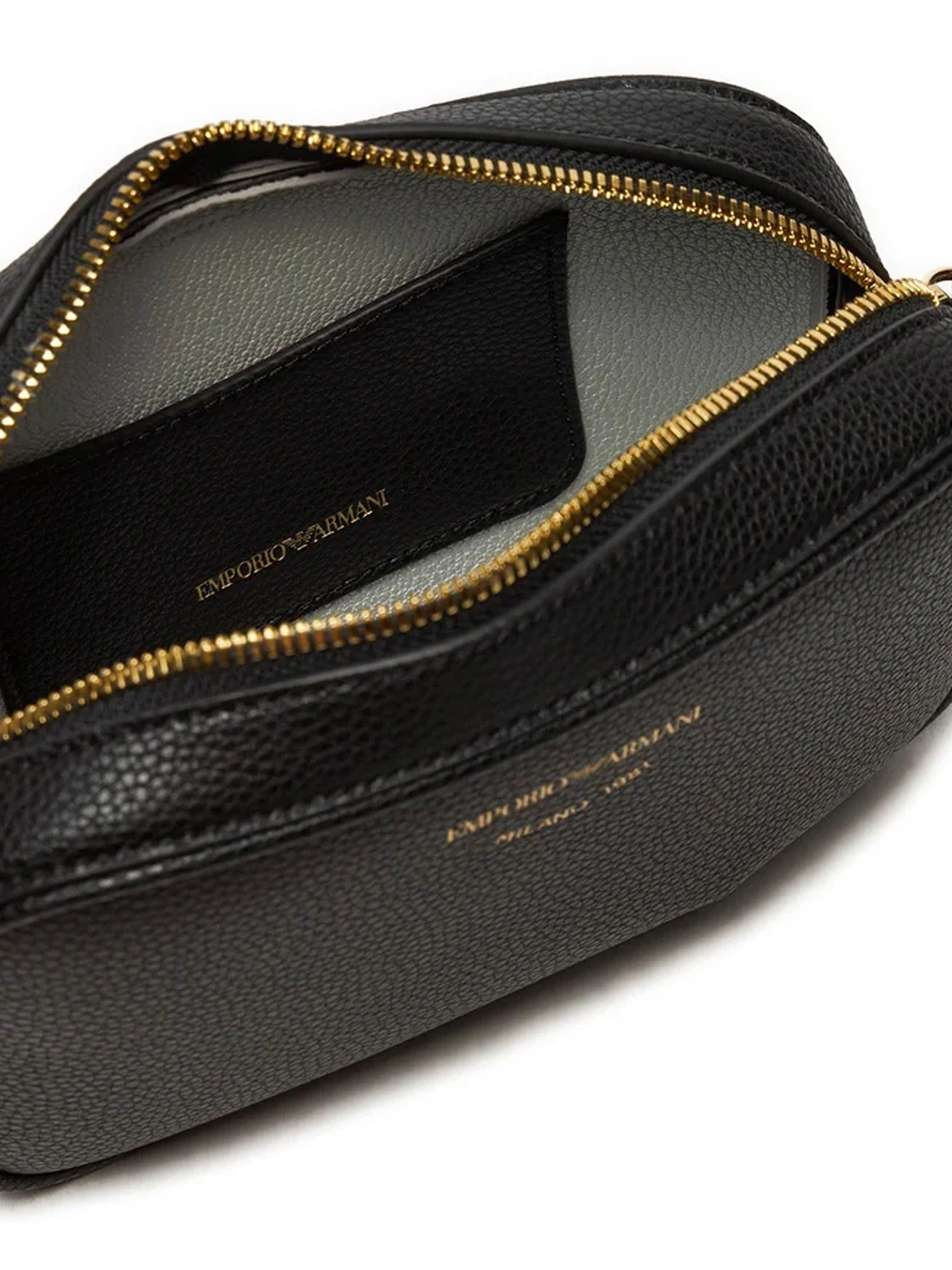 Сумки Emporio Armani модель EW000537-AF12103-MC032 Сумки Emporio Armani модель EW000537-AF12103-MC032 Фото