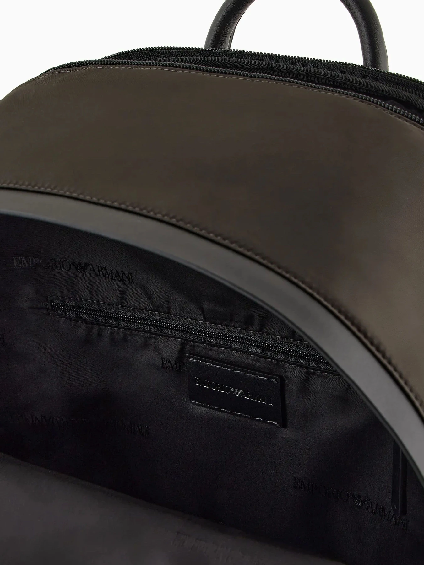 Рюкзаки Emporio Armani модель Y4O348-Y217J-80023 Рюкзаки Emporio Armani модель Y4O348-Y217J-80023 Фото