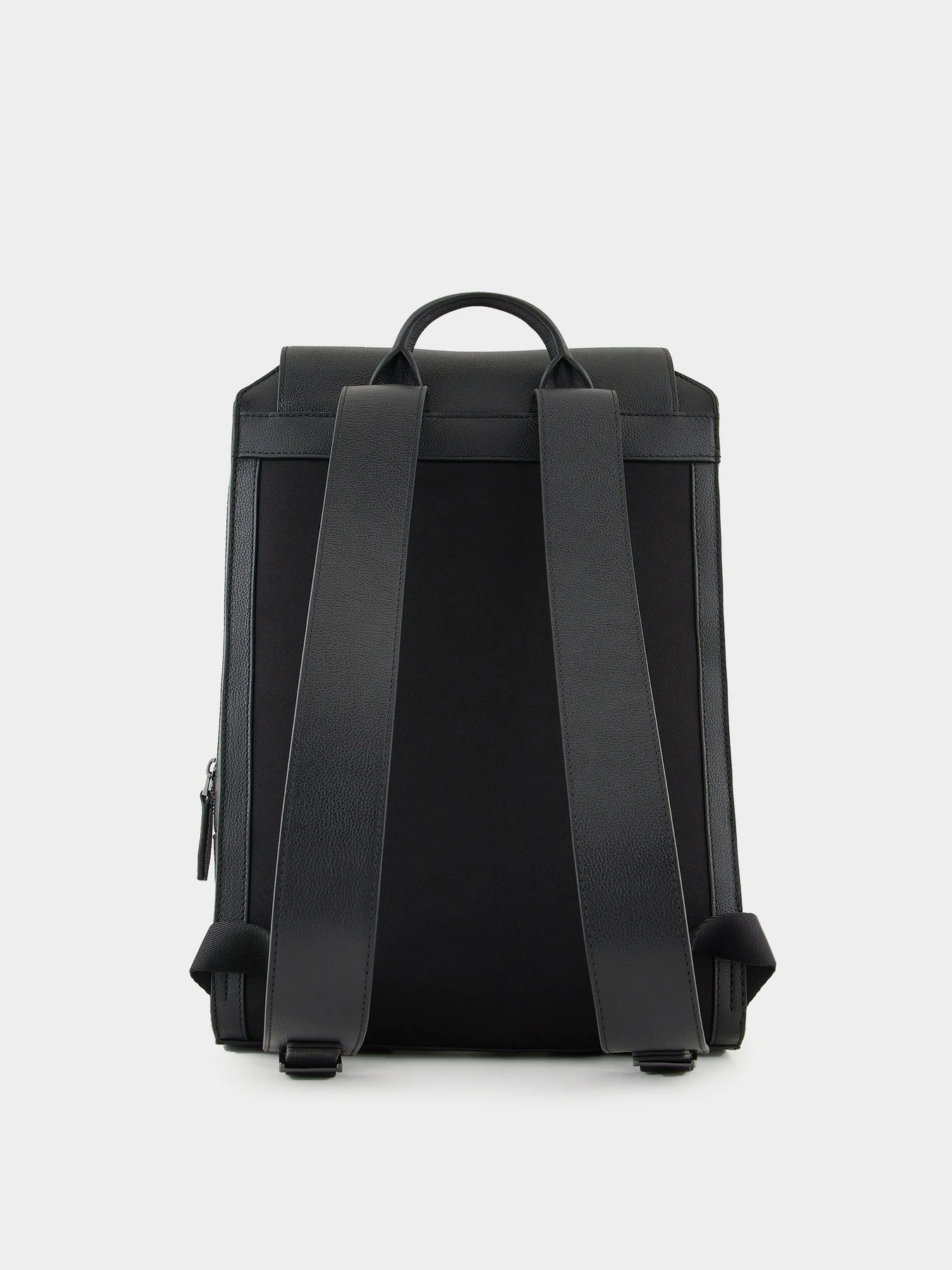 Рюкзаки Emporio Armani модель Y4O439-YQ13X-80648 Рюкзаки Emporio Armani модель Y4O439-YQ13X-80648 Фото