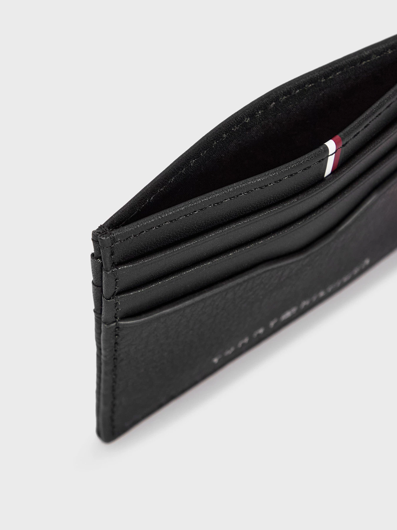 Кошельки Tommy Hilfiger модель AM0AM12522-BDS Кошельки Tommy Hilfiger модель AM0AM12522-BDS Фото