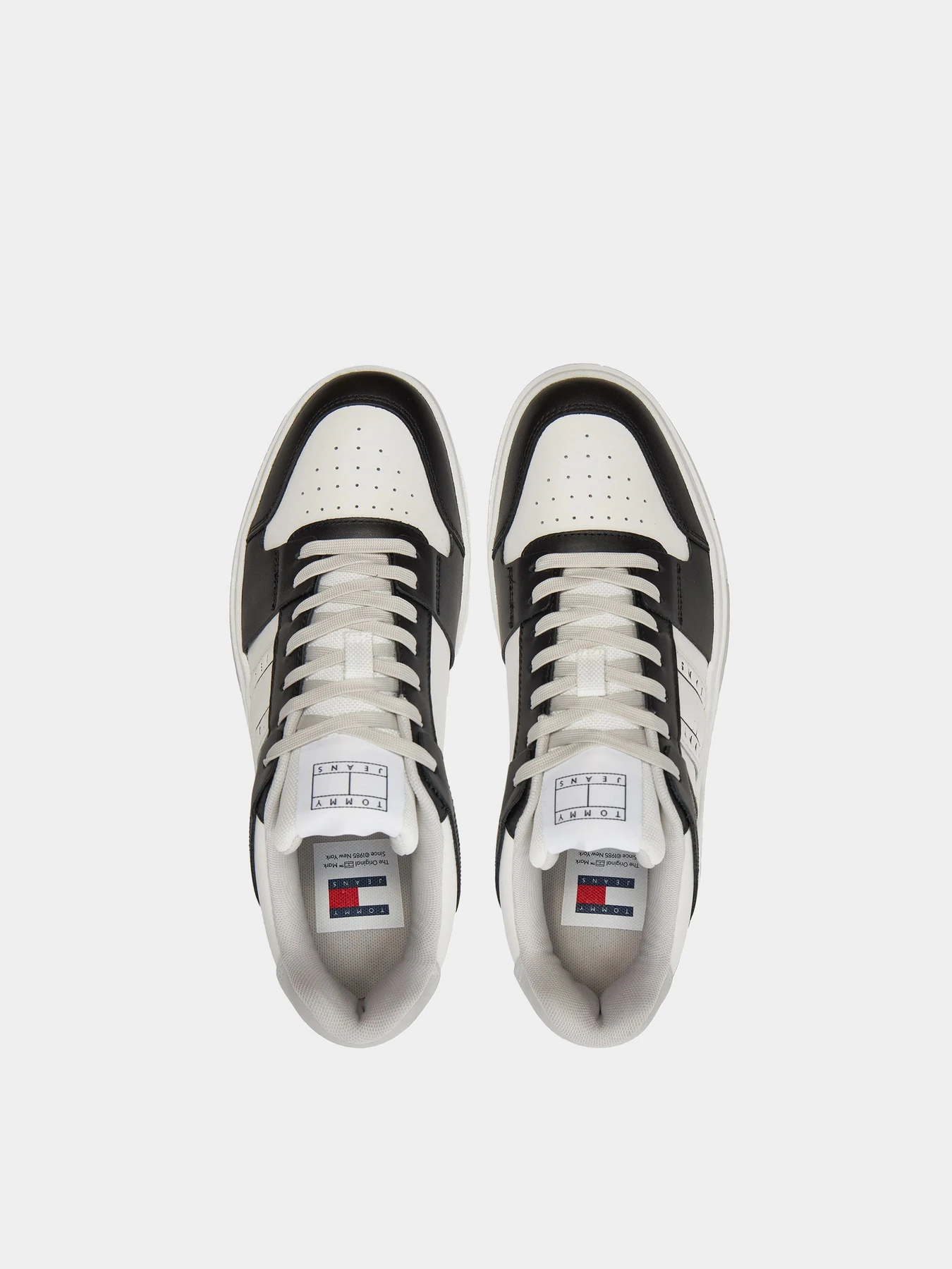 Кроссовки Tommy Hilfiger модель EM0EM01429-BDS Кроссовки Tommy Hilfiger модель EM0EM01429-BDS Фото
