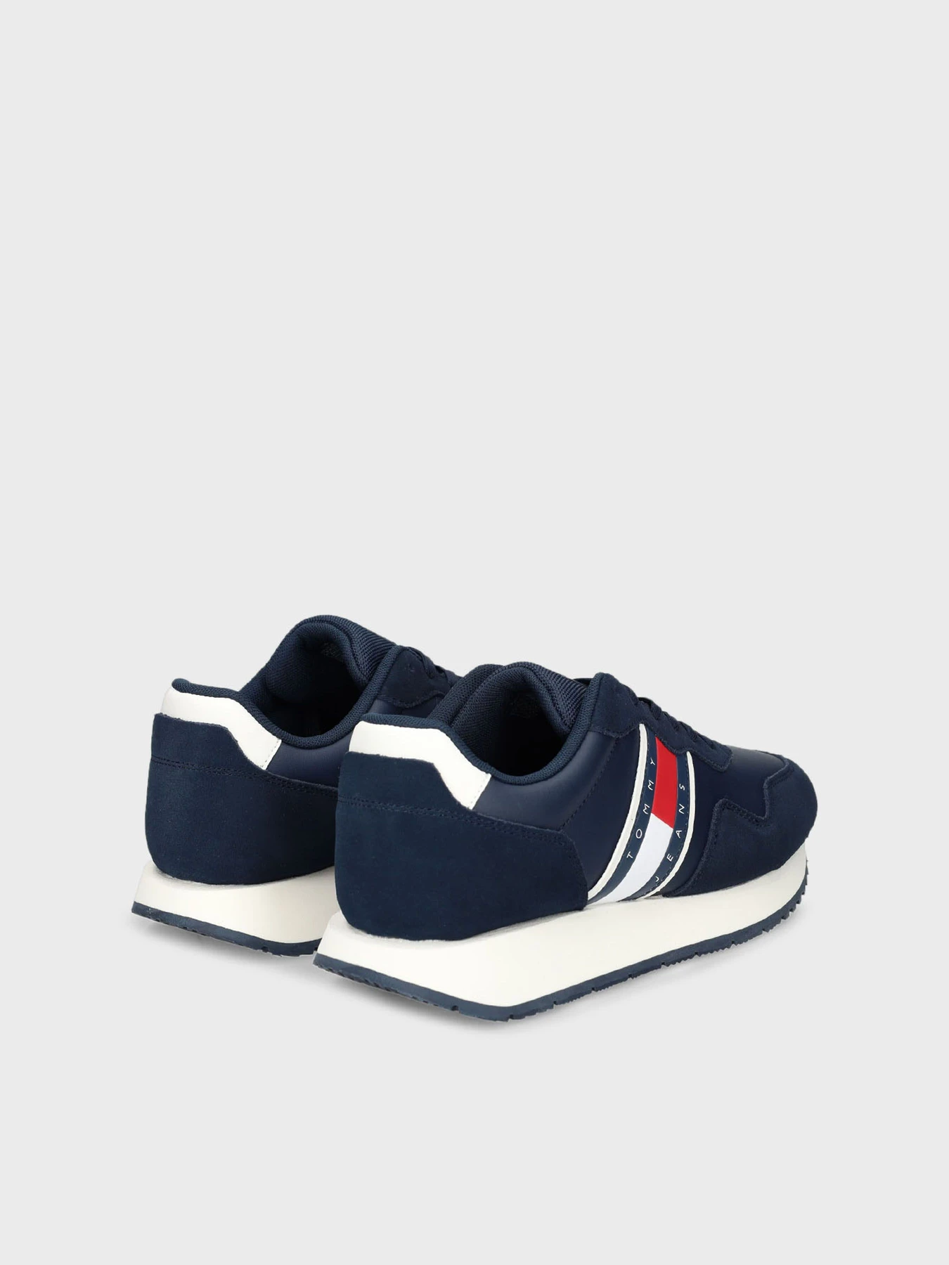 Кроссовки Tommy Hilfiger модель EM0EM01316-C1G Кроссовки Tommy Hilfiger модель EM0EM01316-C1G Фото