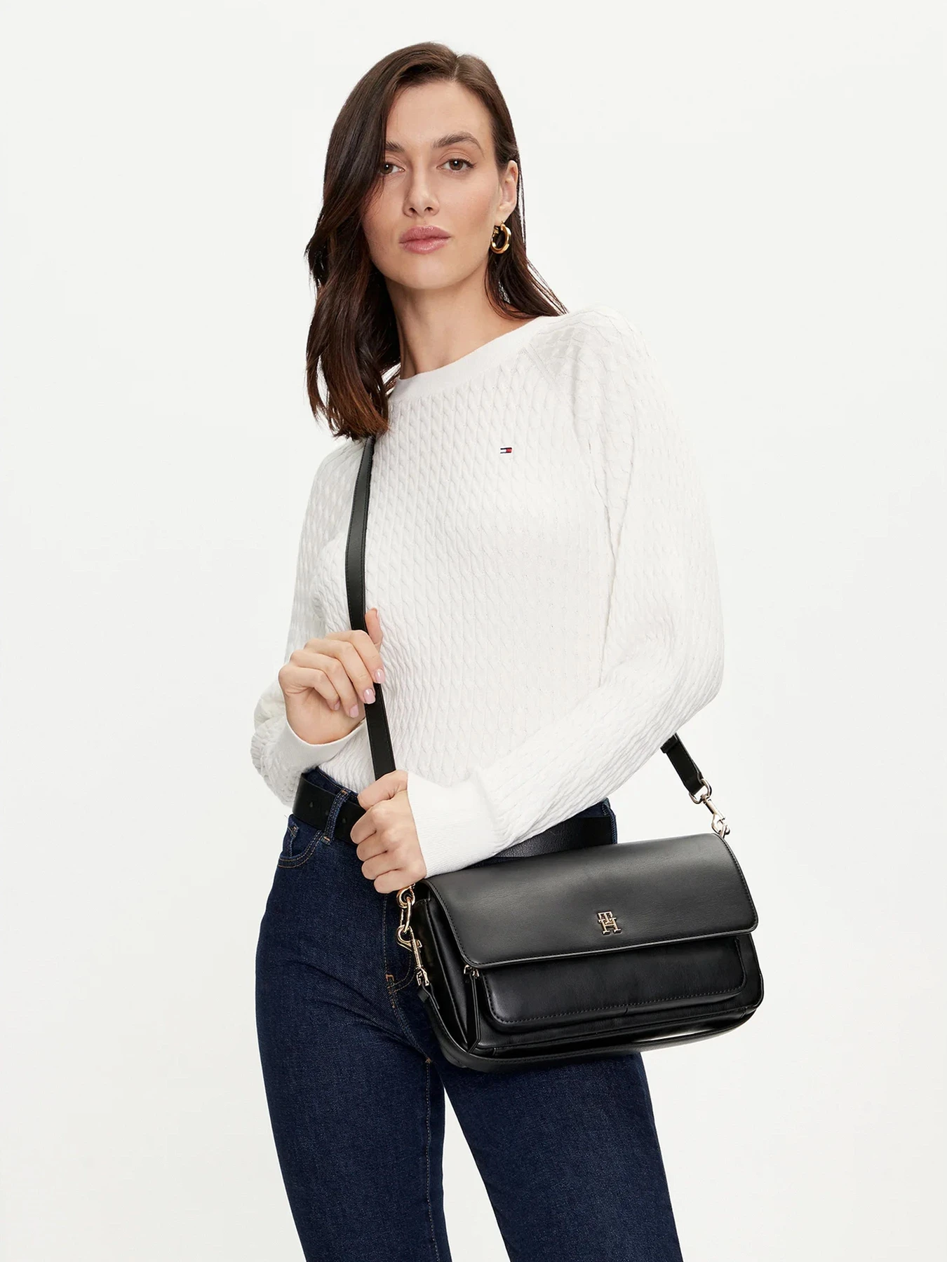 Сумки Tommy Hilfiger модель AW0AW16286-BDS Сумки Tommy Hilfiger модель AW0AW16286-BDS Фото