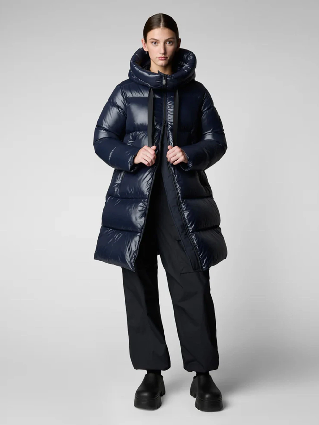 Куртки и дубленки Save the duck модель D45510W-LUCK19-90010-BLUE BLACK Куртки и дубленки Save the duck модель D45510W-LUCK19-90010-BLUE BLACK Фото