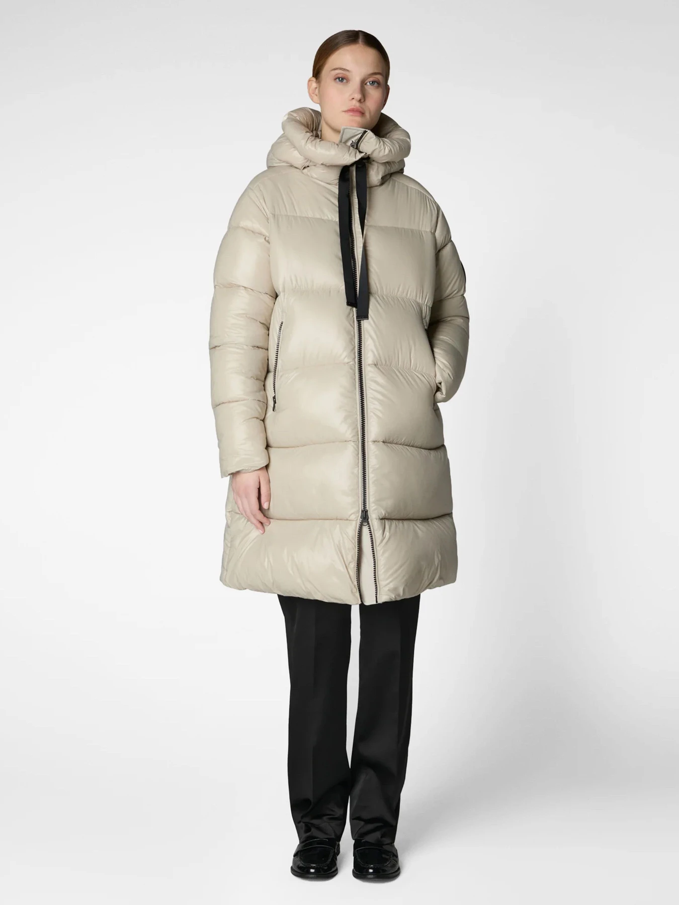 Куртки и дубленки Save the duck модель D45510W-LUCK19-40019-RAINY BEIGE Куртки и дубленки Save the duck модель D45510W-LUCK19-40019-RAINY BEIGE Фото