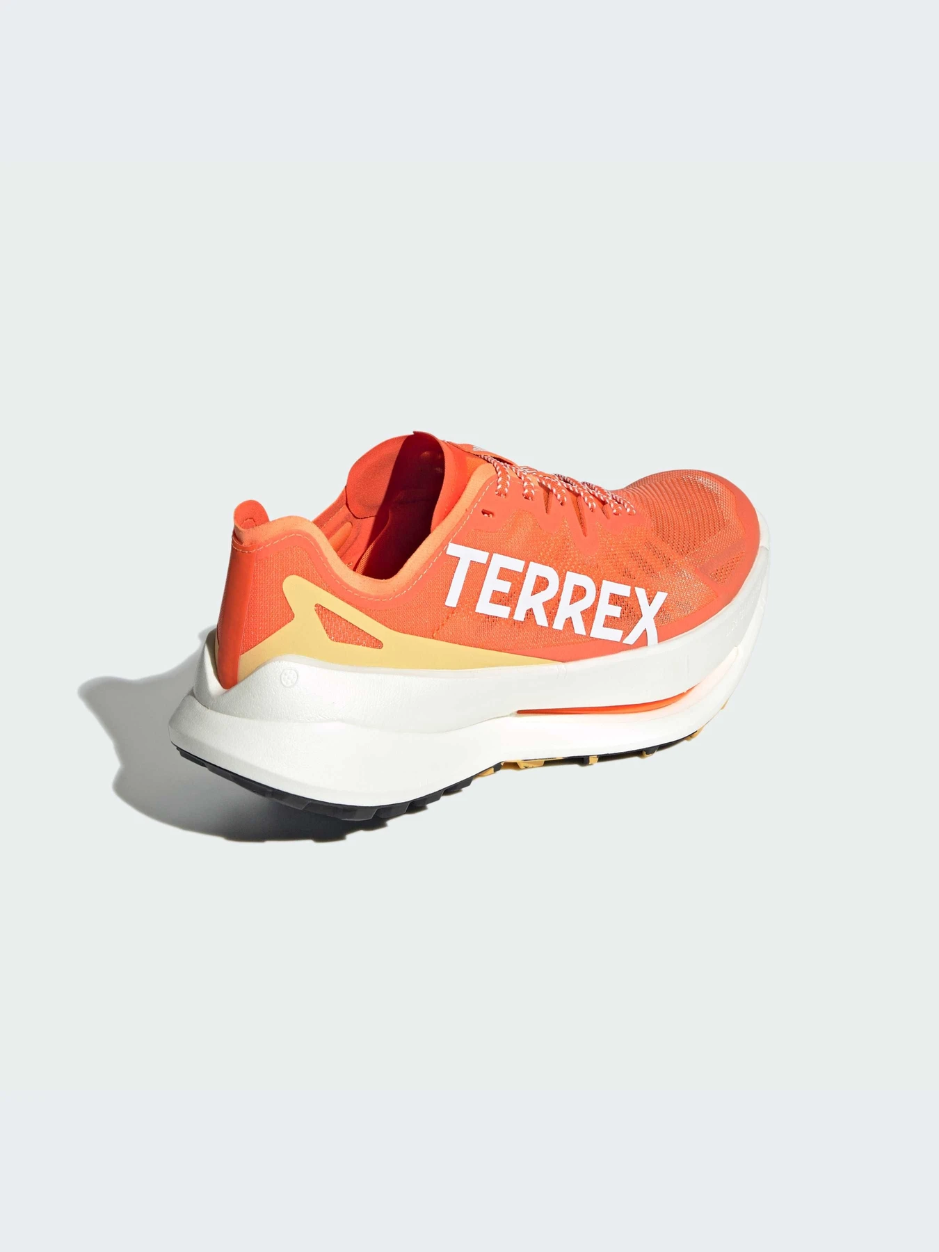 Кроссовки Adidas модель IF6594-KZ Кроссовки Adidas модель IF6594-KZ Фото