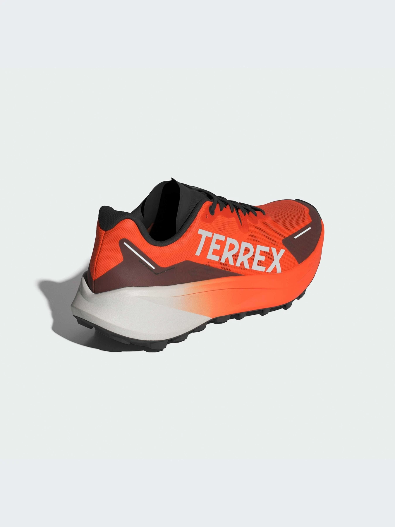 Кроссовки Adidas модель IG8841-KZ Кроссовки Adidas модель IG8841-KZ Фото