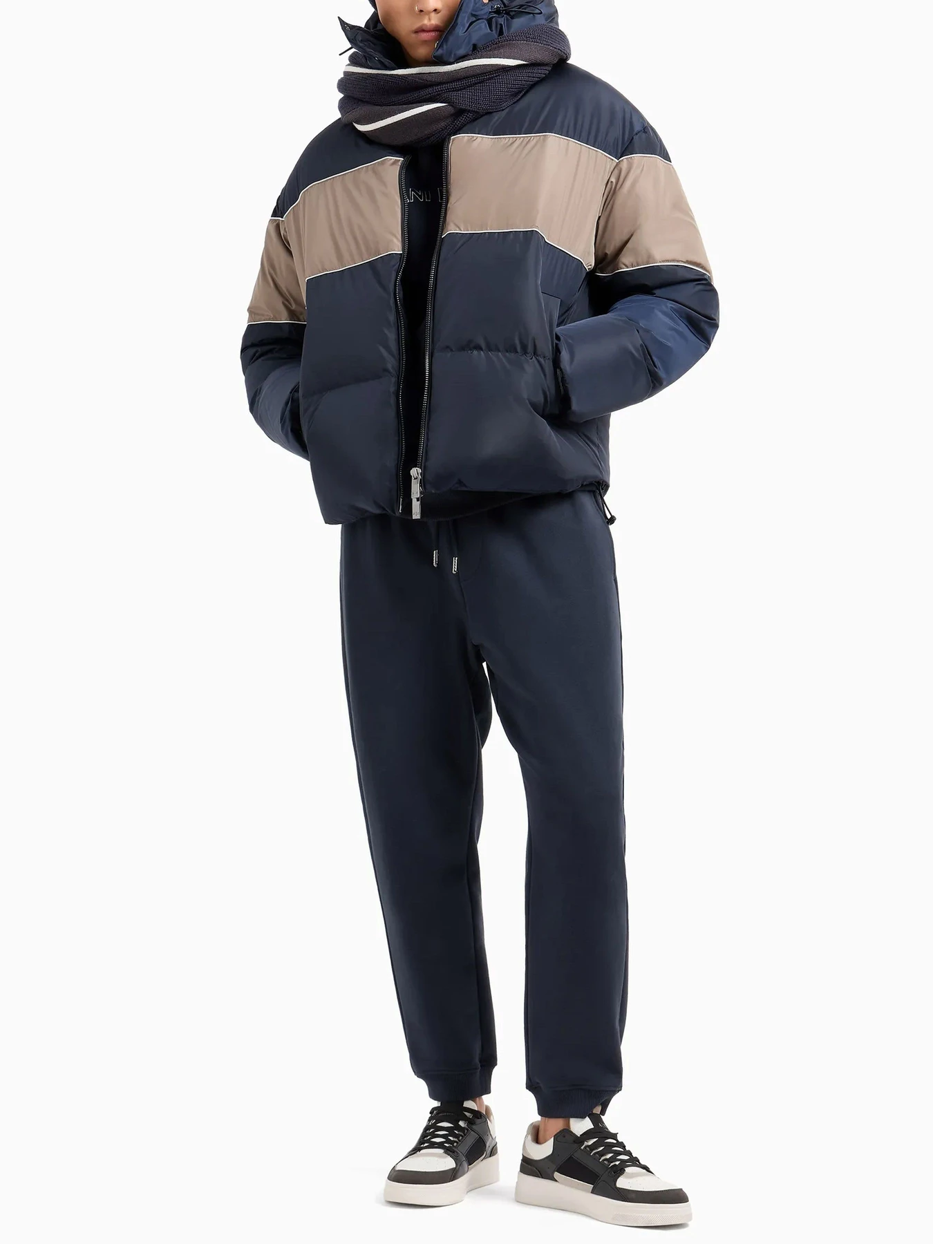 Брюки Armani Exchange модель 6DZPJM-ZJADZ-1510 Брюки Armani Exchange модель 6DZPJM-ZJADZ-1510 Фото
