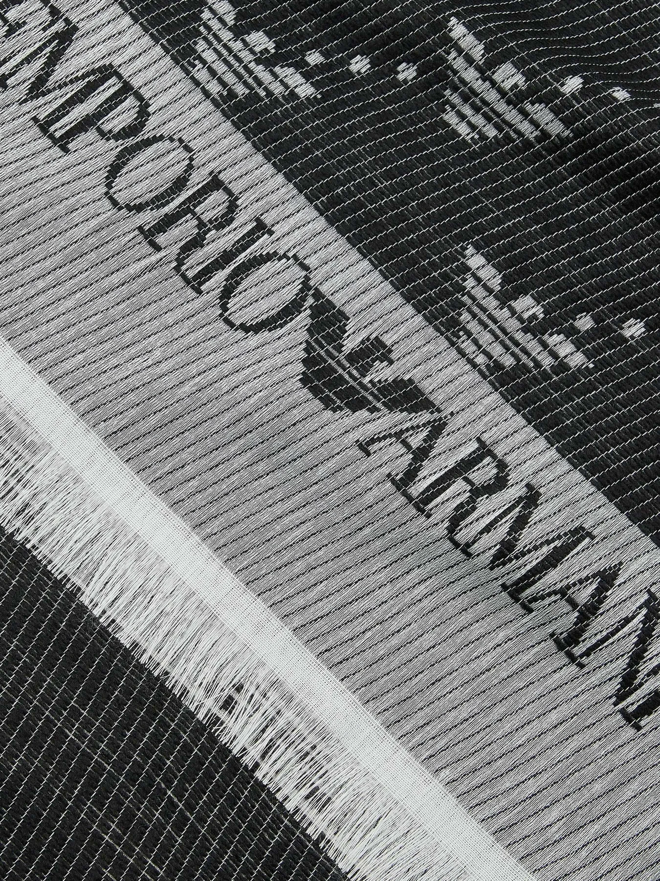 Шарфы и платки Emporio Armani модель 625209-4F310-00020 Фото