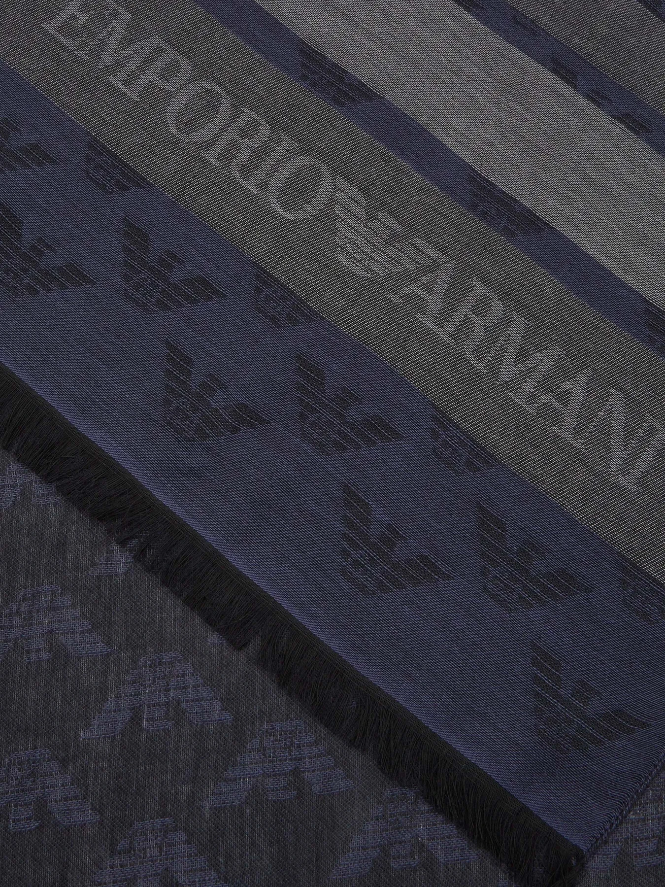Шарфы и платки Emporio Armani модель 625256-4F383-00035 Фото