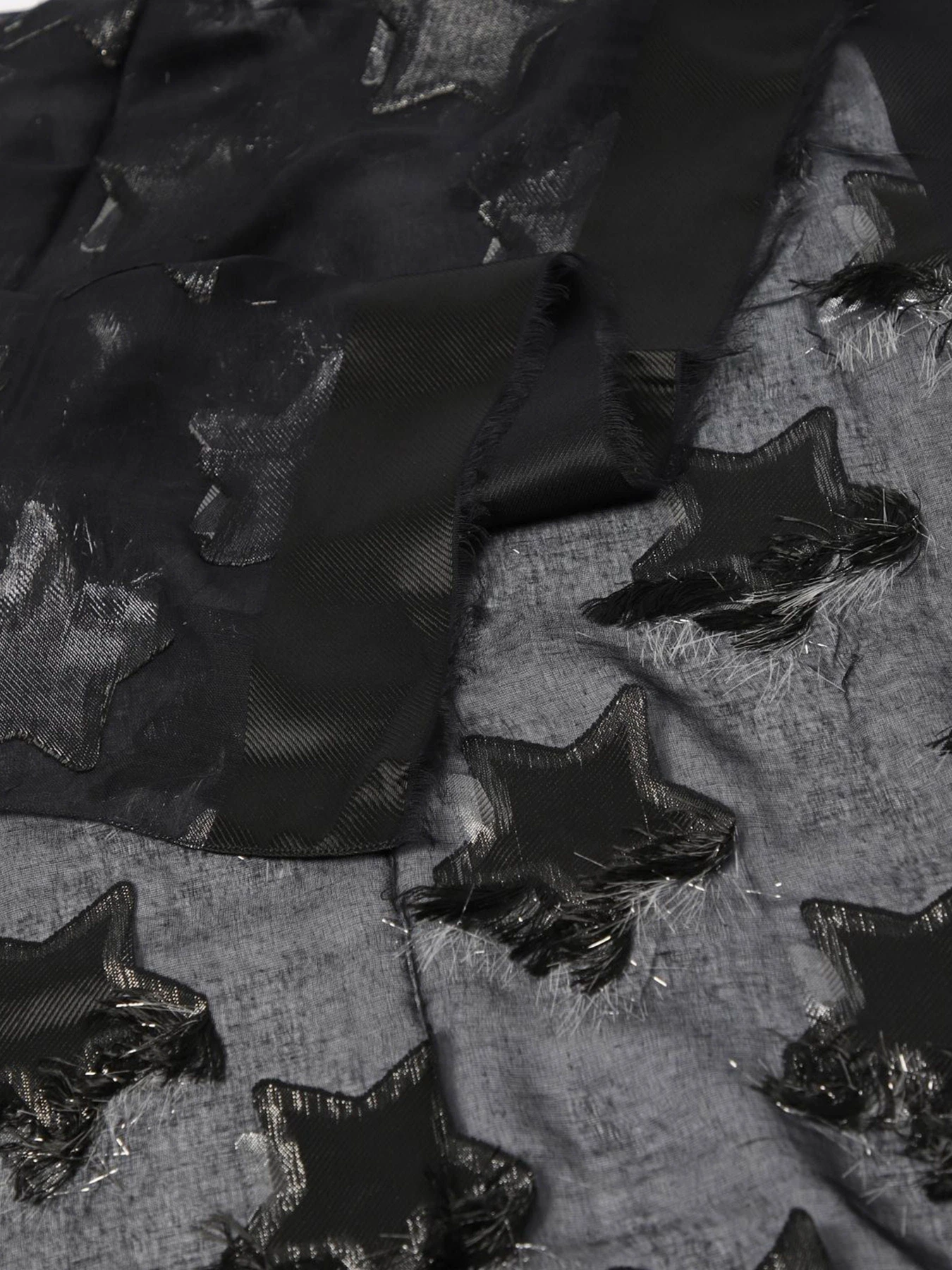 Шарфы и платки Emporio Armani модель 635277-4F321-00020 Шарфы и платки Emporio Armani модель 635277-4F321-00020 Фото