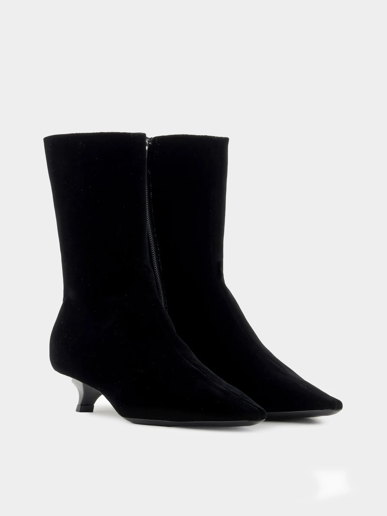 Ботинки и сапоги Emporio Armani модель X3N188-XD117-00002 Фото