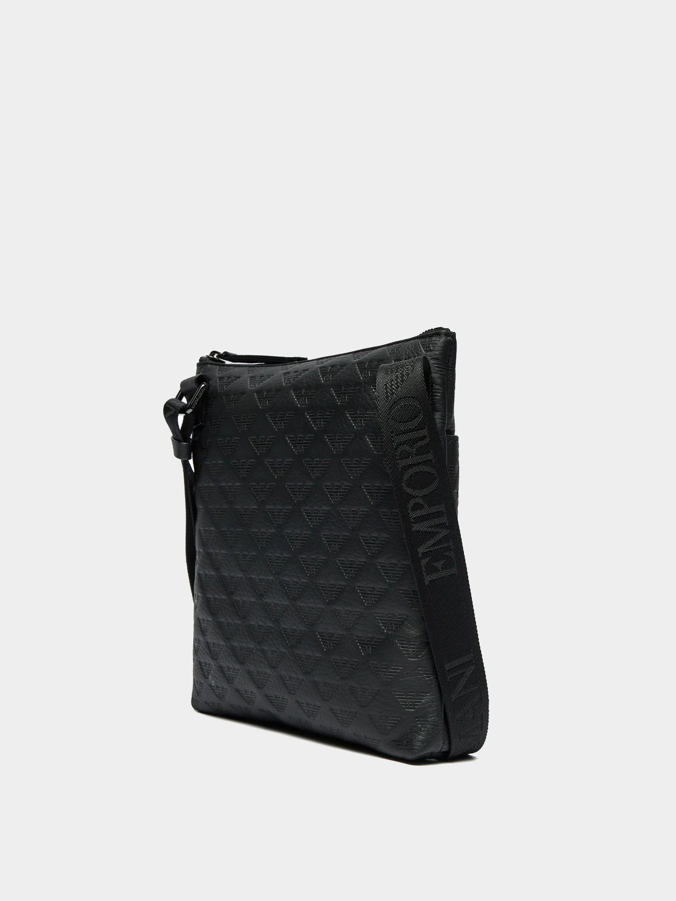 Сумки Emporio Armani модель Y4M416-YQ67I-80001 Сумки Emporio Armani модель Y4M416-YQ67I-80001 Фото