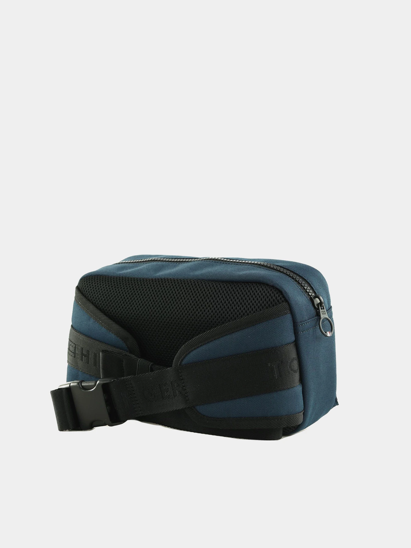 Сумки Tommy Hilfiger модель AM0AM12452-DB6 Сумки Tommy Hilfiger модель AM0AM12452-DB6 Фото