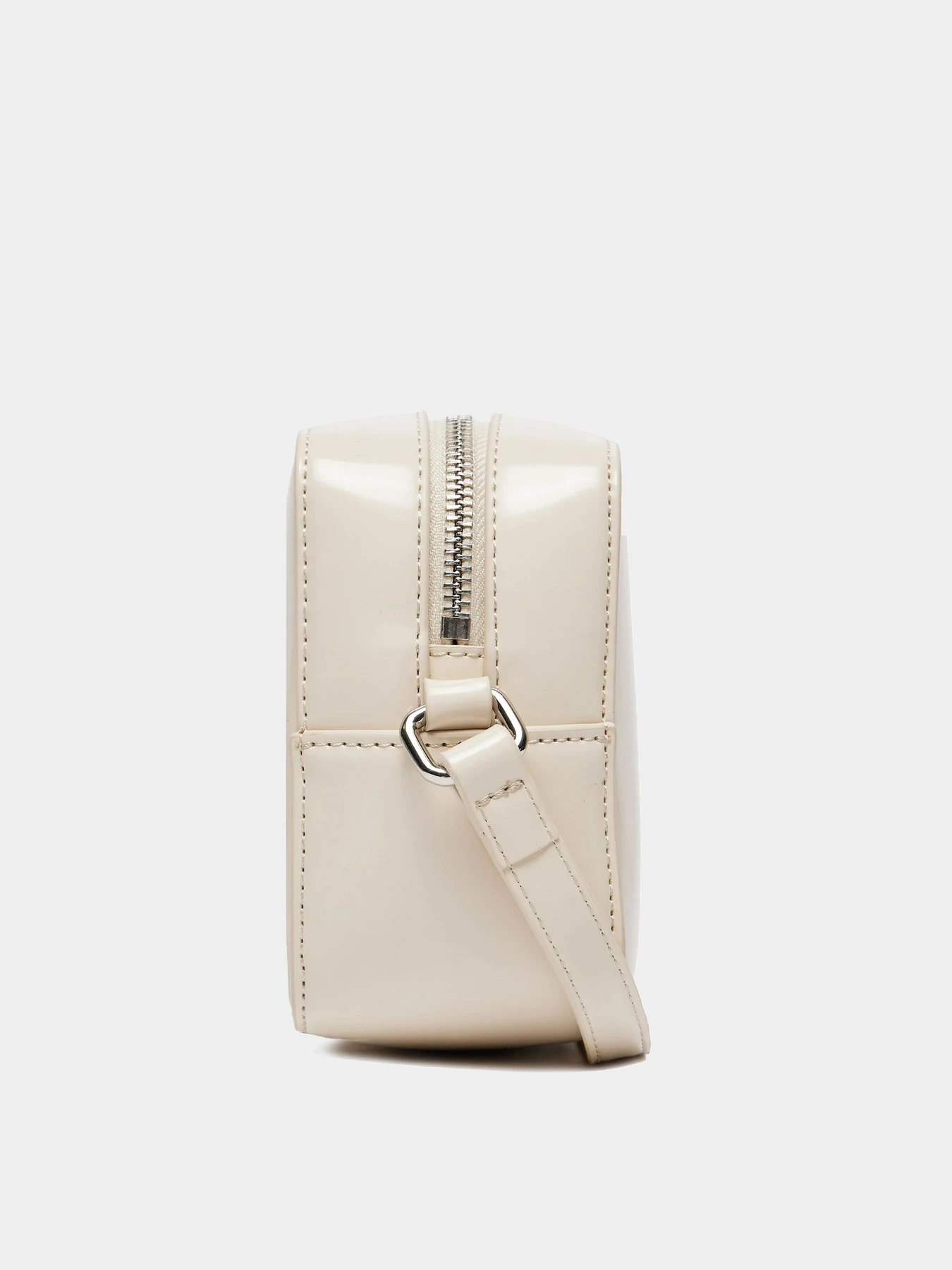 Сумки Tommy Hilfiger модель AW0AW16266-ACG Сумки Tommy Hilfiger модель AW0AW16266-ACG Фото