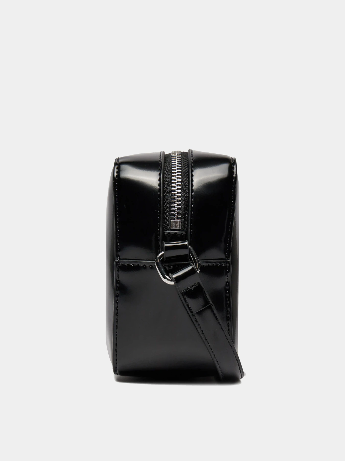 Сумки Tommy Hilfiger модель AW0AW16266-BDS Сумки Tommy Hilfiger модель AW0AW16266-BDS Фото