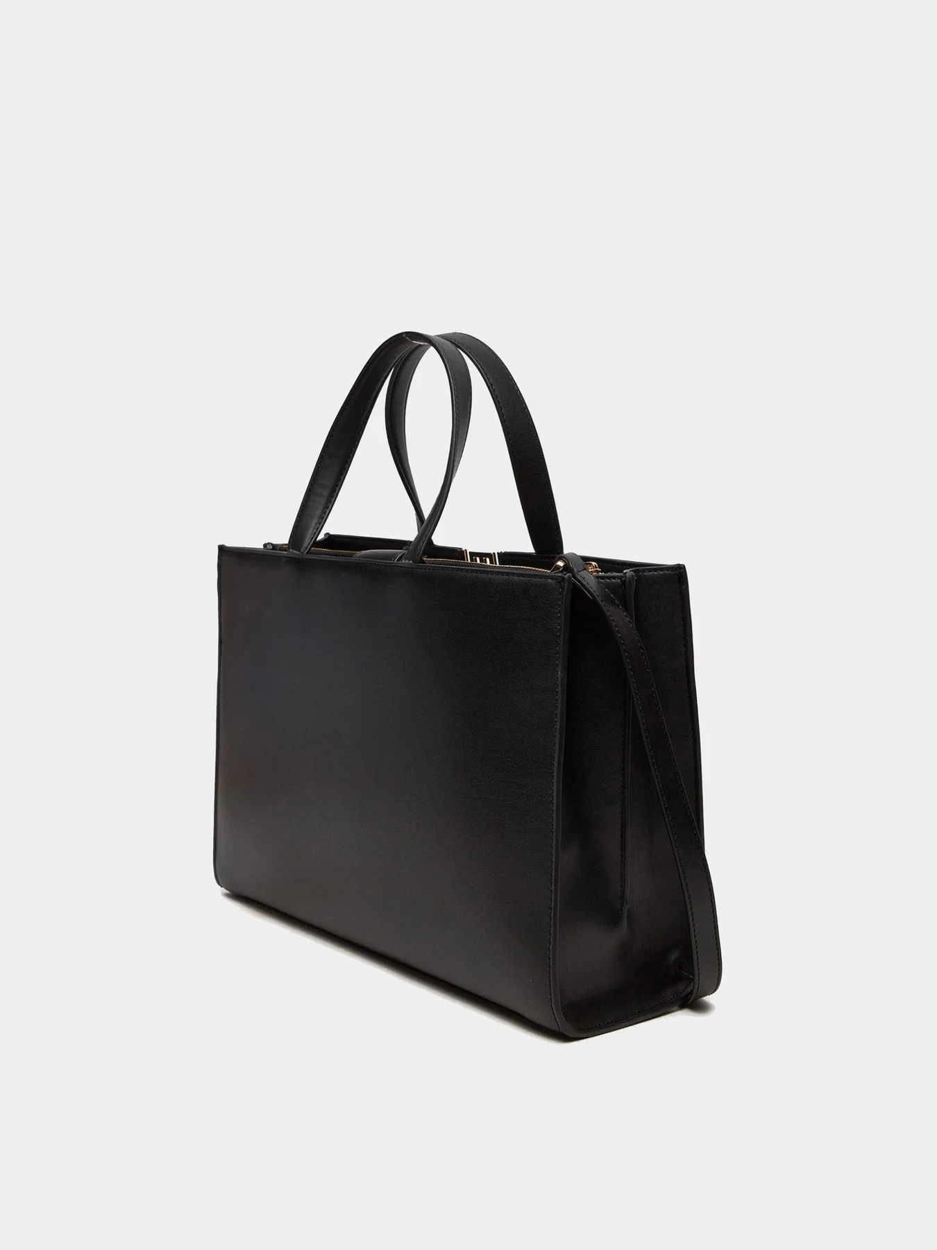 Сумки Tommy Hilfiger модель AW0AW16296-BDS Сумки Tommy Hilfiger модель AW0AW16296-BDS Фото