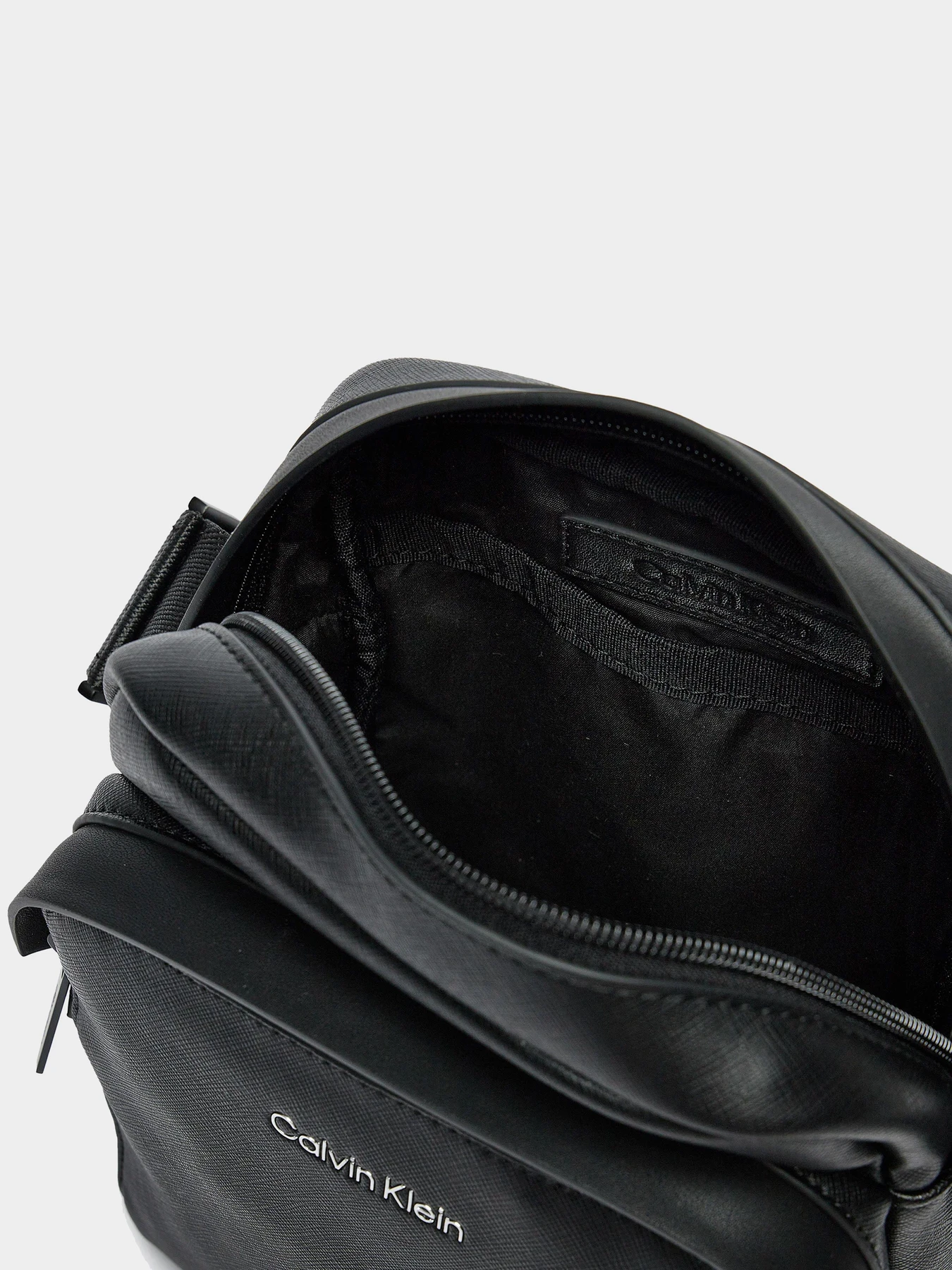 Сумки Calvin Klein модель K50K511863-BEH Фото