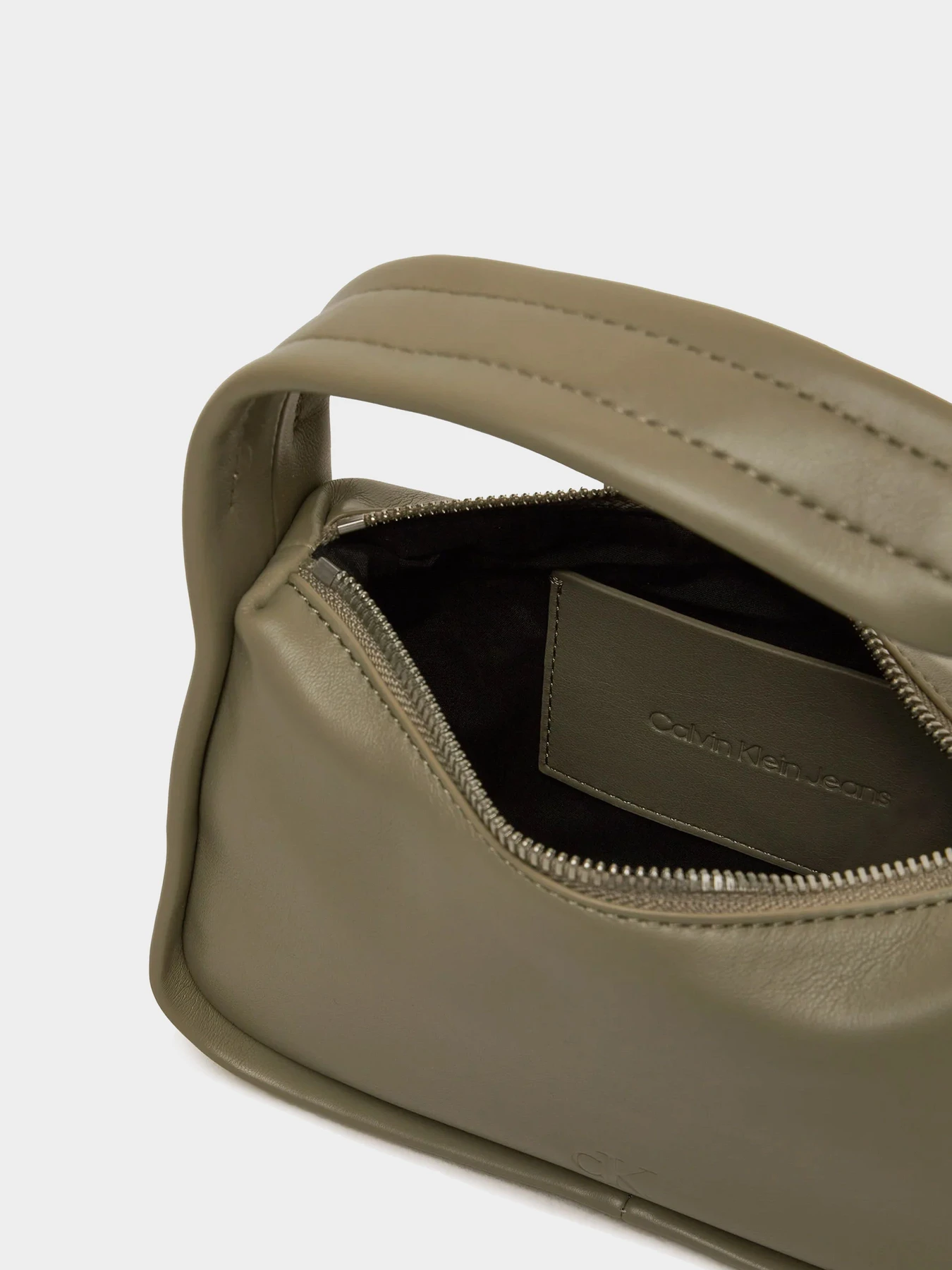 Сумки Calvin Klein модель K60K612372-0G5 Фото