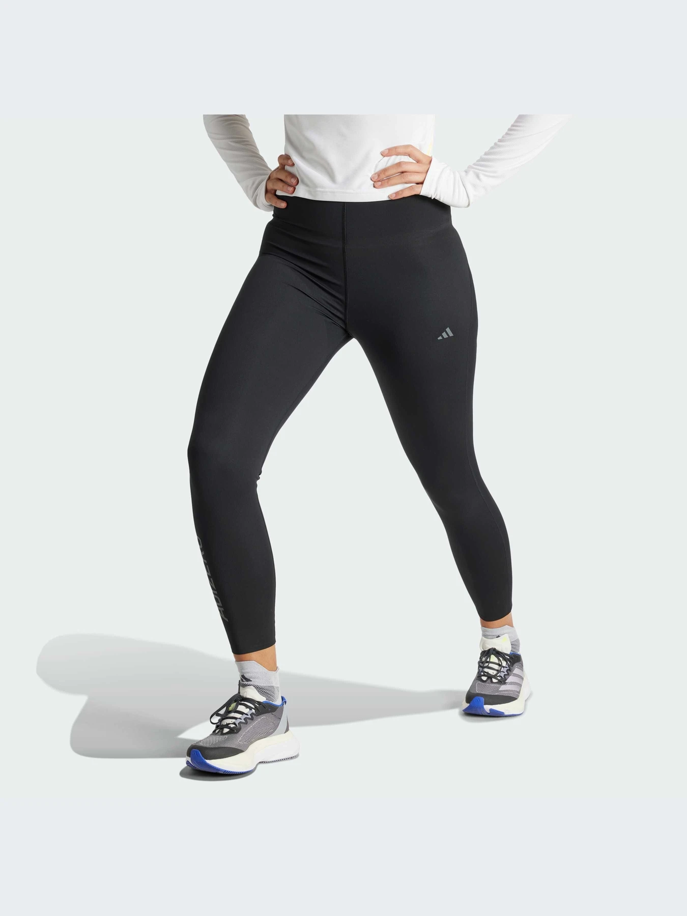 Брюки Adidas adizero модель IP3258-KZ Брюки Adidas adizero модель IP3258-KZ Фото