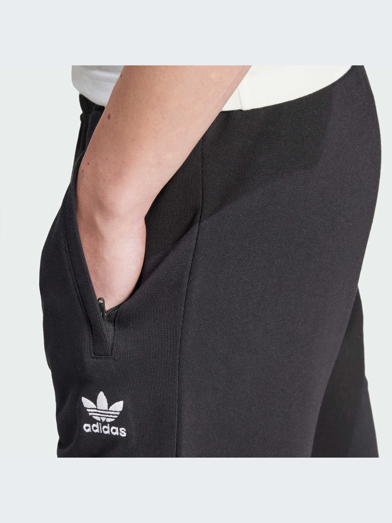 Брюки Adidas Trefoil модель IX7683-KZ Брюки Adidas Trefoil модель IX7683-KZ Фото