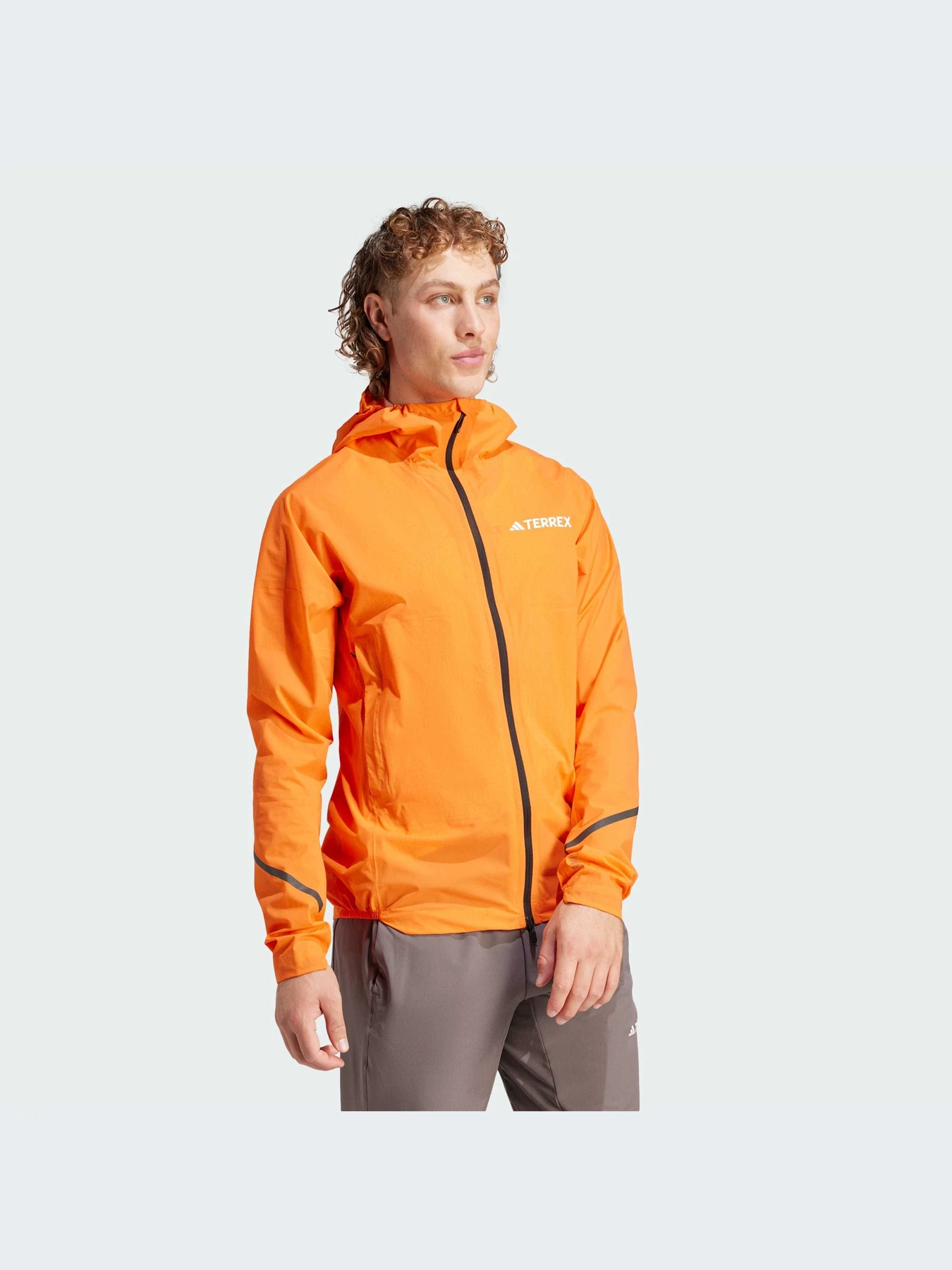 Куртки и дубленки Adidas модель IP1420-KZ Куртки и дубленки Adidas модель IP1420-KZ Фото