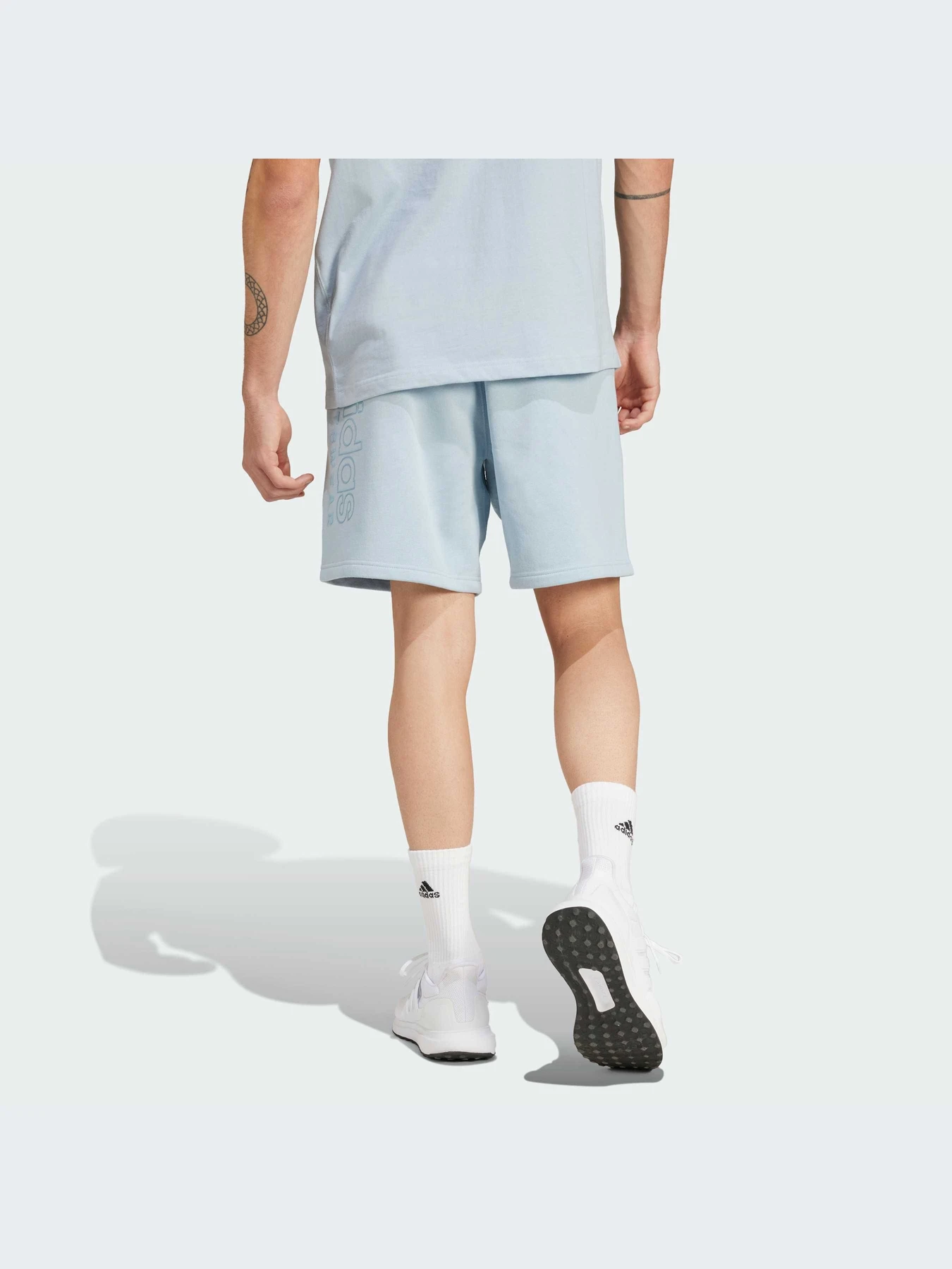 Шорты Adidas модель IY6603-KZ Шорты Adidas модель IY6603-KZ Фото