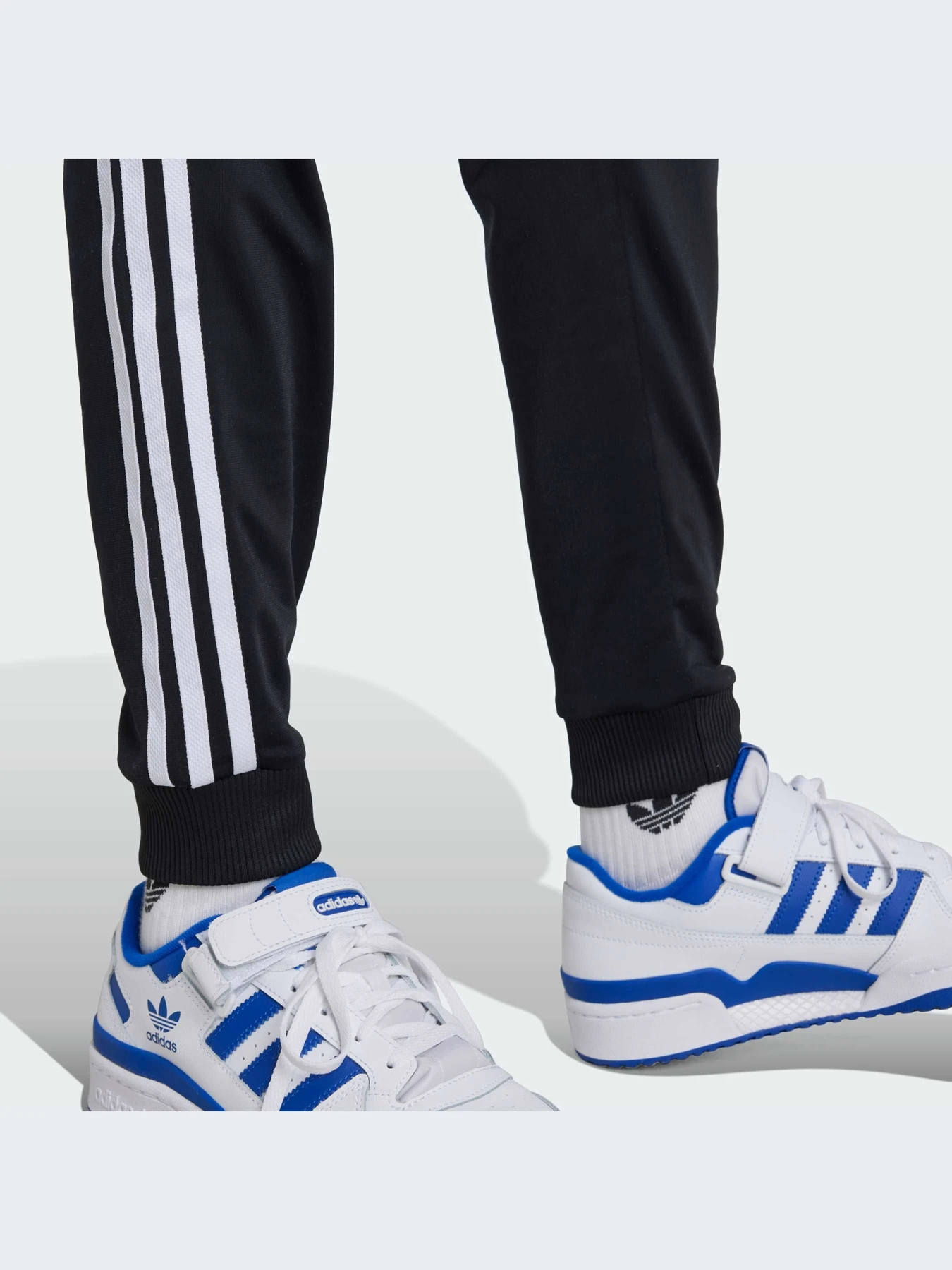 Брюки Adidas Adicolor модель IX7630-KZ Брюки Adidas Adicolor модель IX7630-KZ Фото