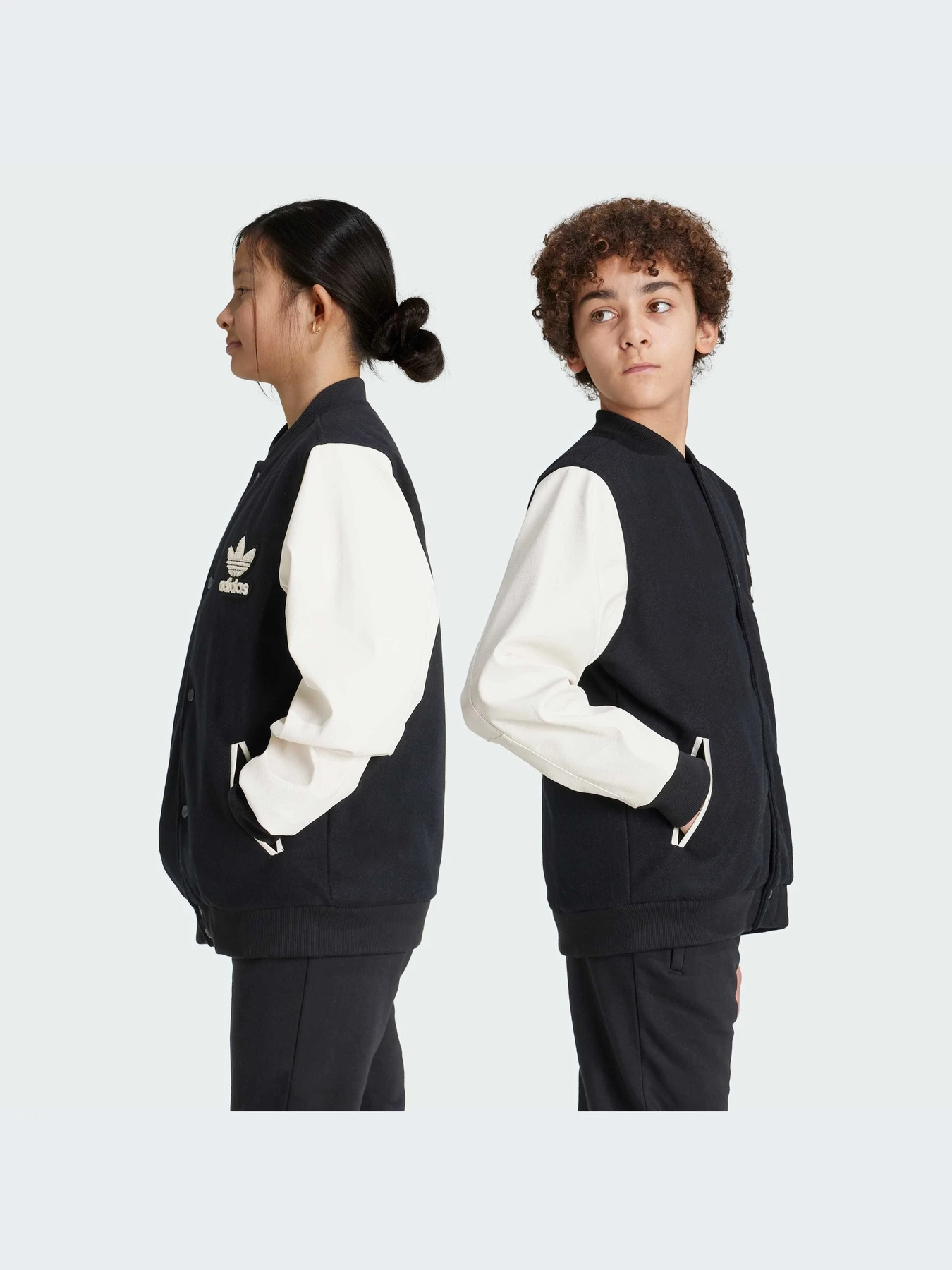 Куртки и дубленки Adidas Adicolor модель IY7505-KZ Куртки и дубленки Adidas Adicolor модель IY7505-KZ Фото
