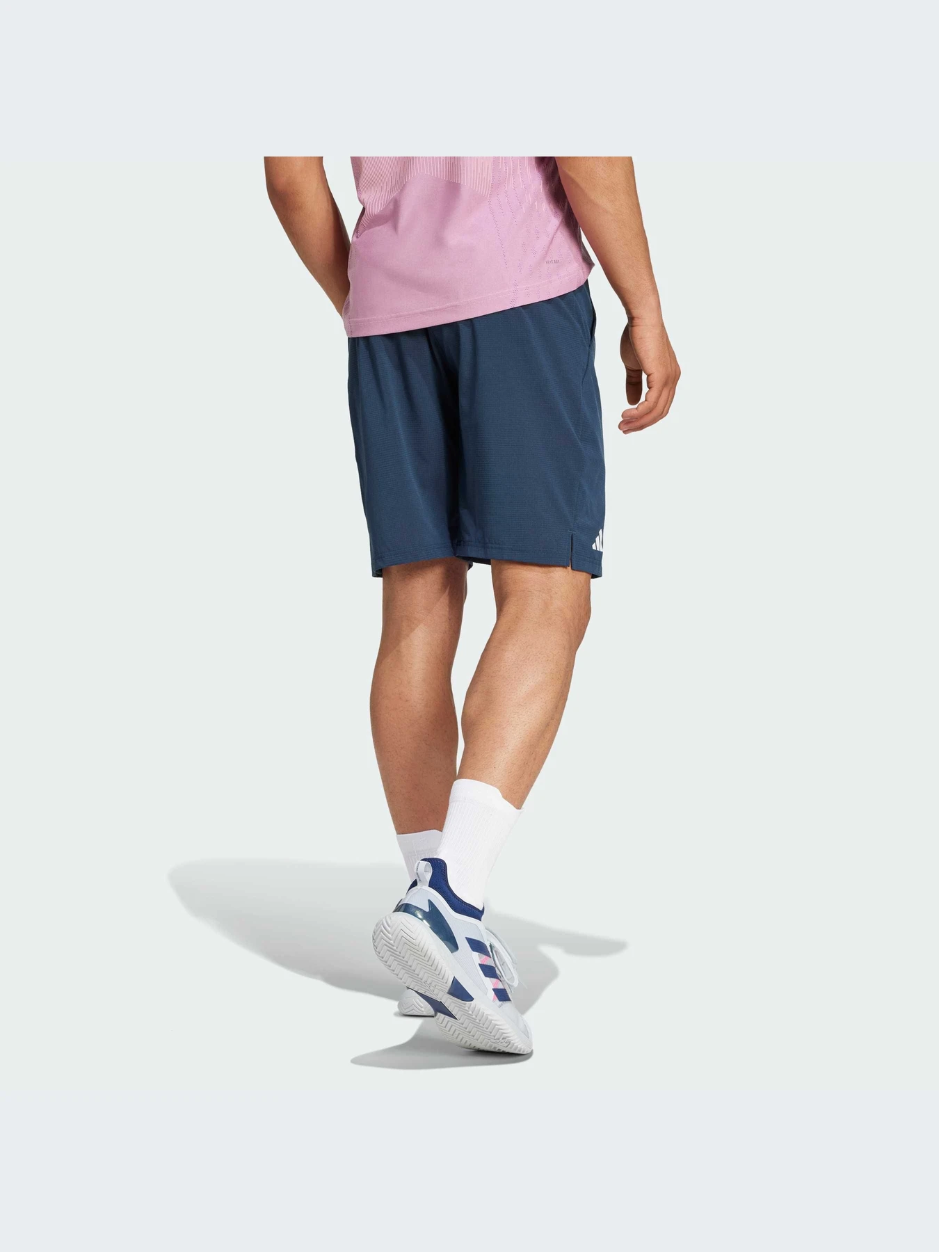Шорты Adidas модель IW6224-KZ Шорты Adidas модель IW6224-KZ Фото