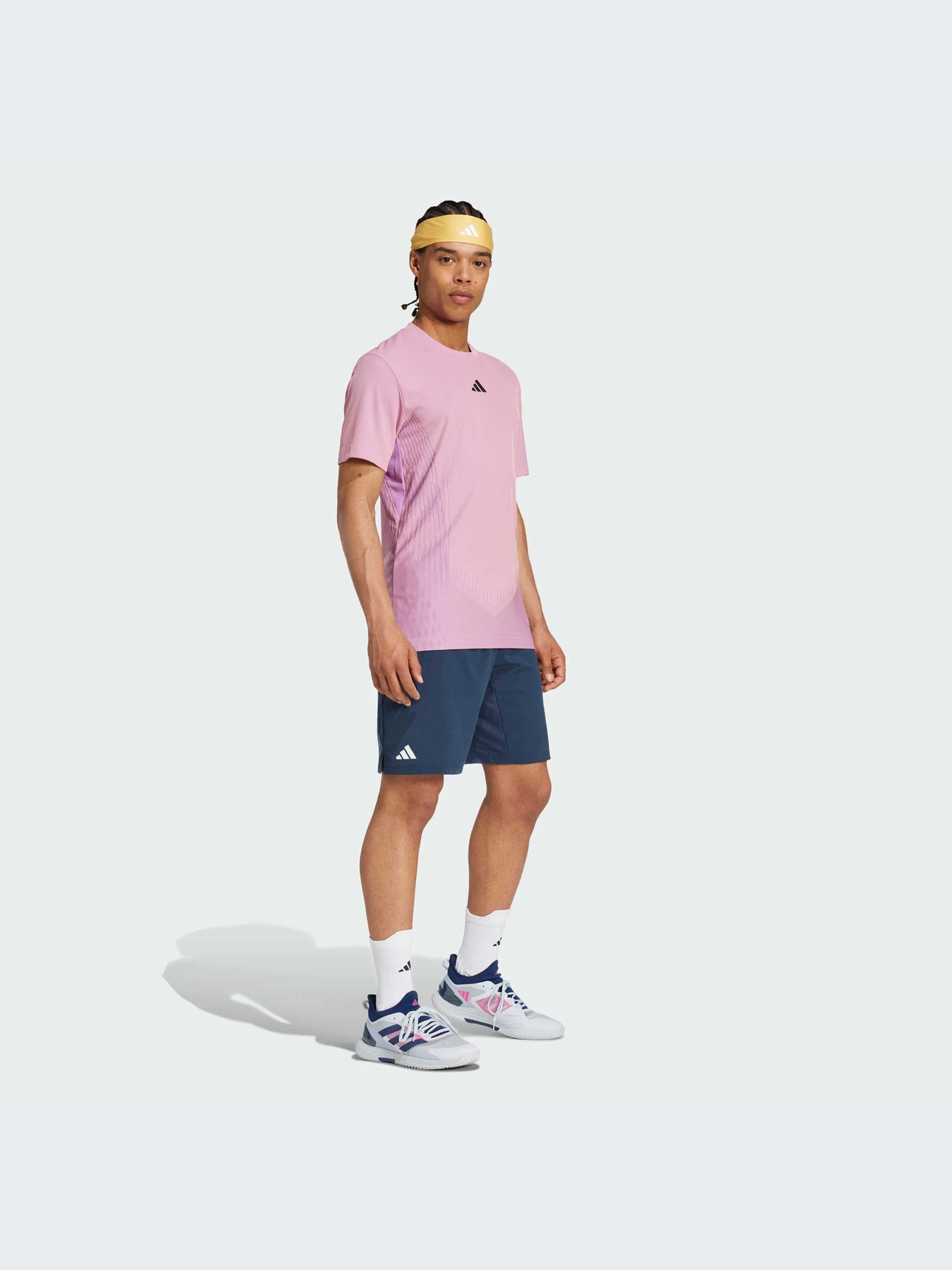 Шорты Adidas модель IW6224-KZ Шорты Adidas модель IW6224-KZ Фото