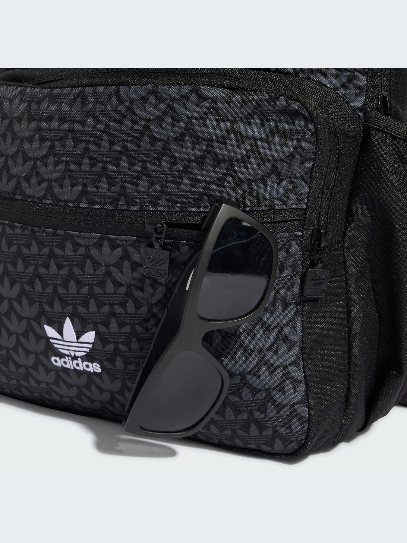 Рюкзаки Adidas Graphics модель IX6828-KZ Рюкзаки Adidas Graphics модель IX6828-KZ Фото