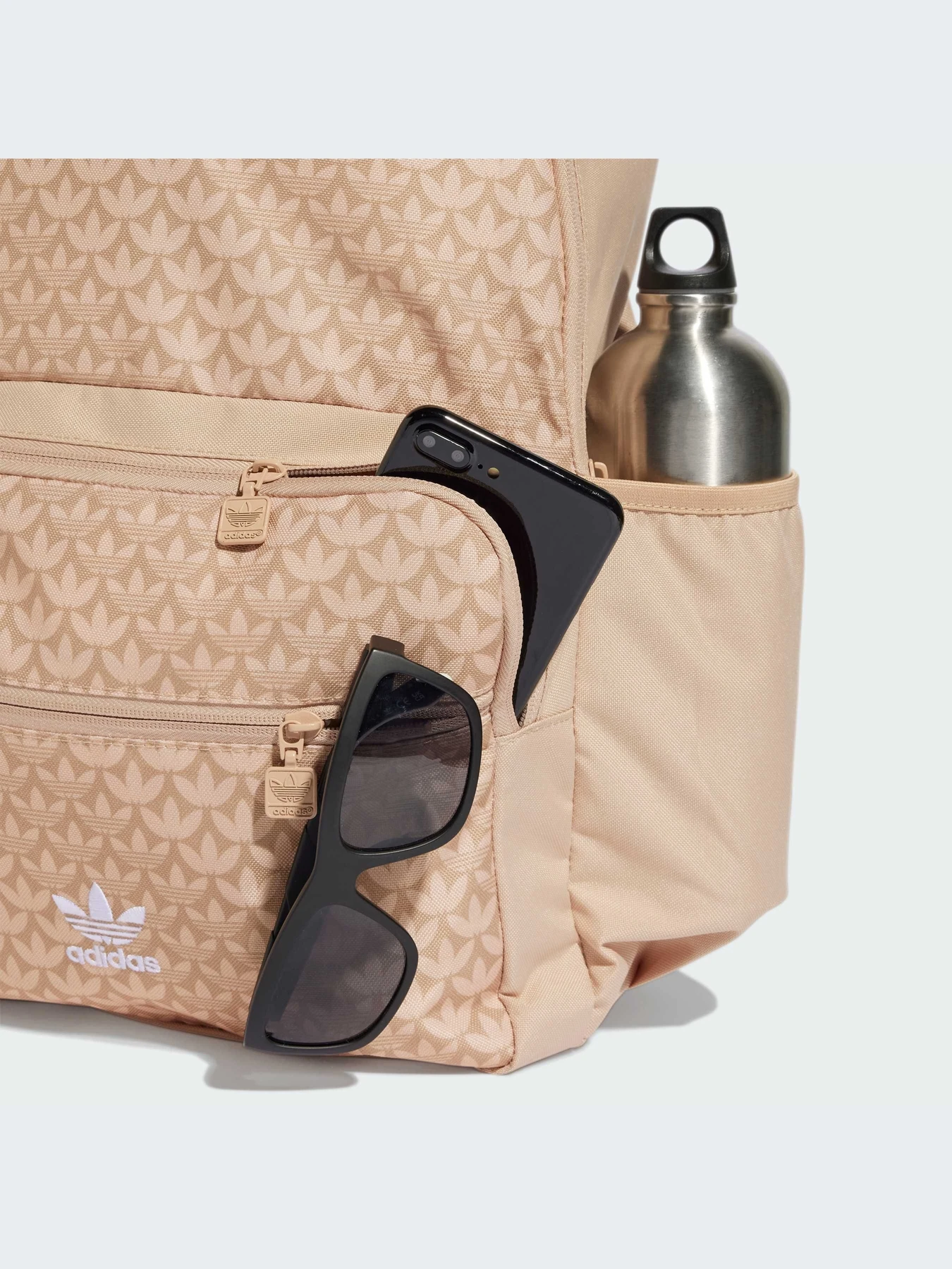 Рюкзаки Adidas Graphics модель IX7463-KZ Рюкзаки Adidas Graphics модель IX7463-KZ Фото