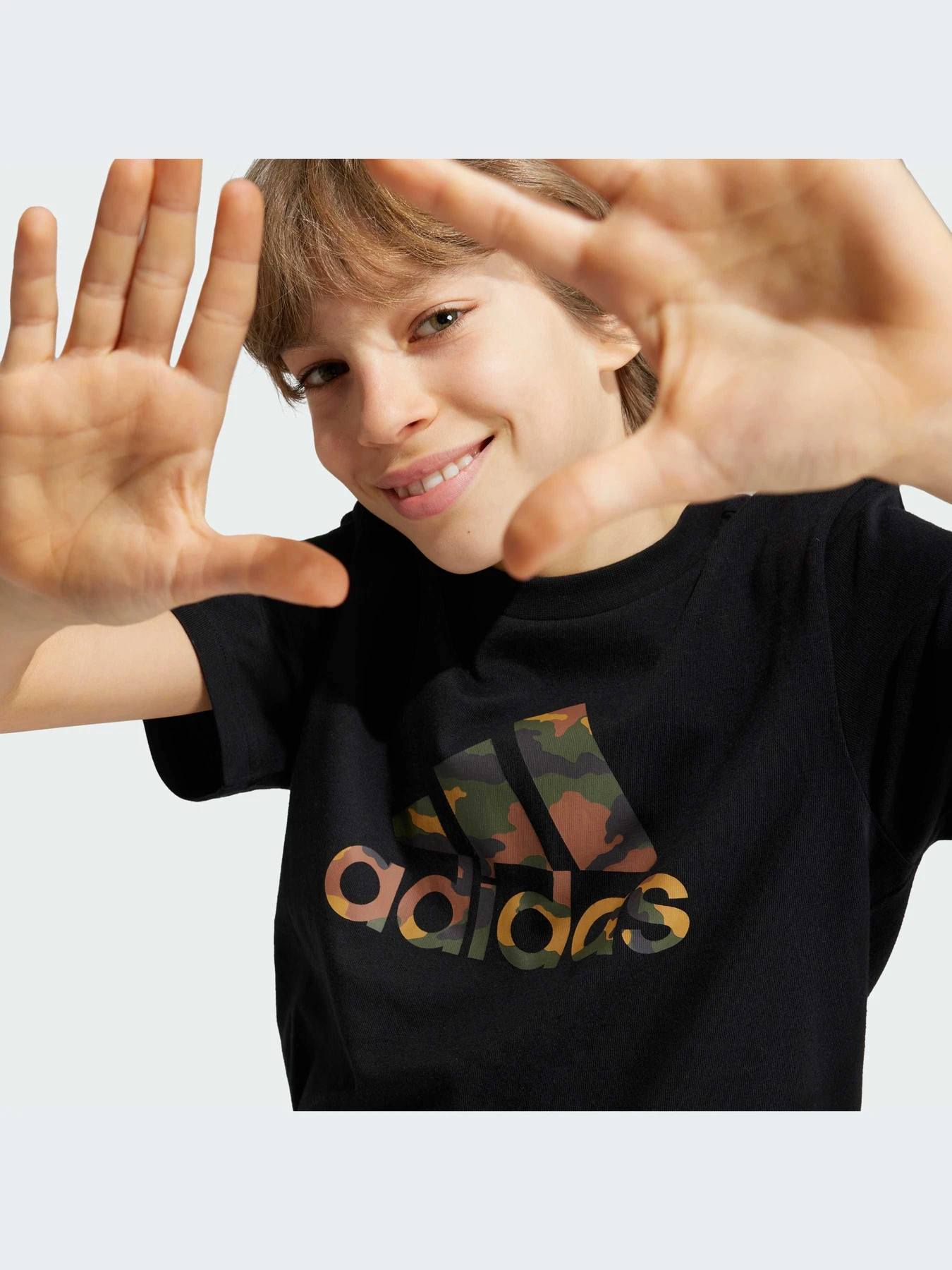 Футболки и поло Adidas модель IZ0421-KZ Футболки и поло Adidas модель IZ0421-KZ Фото