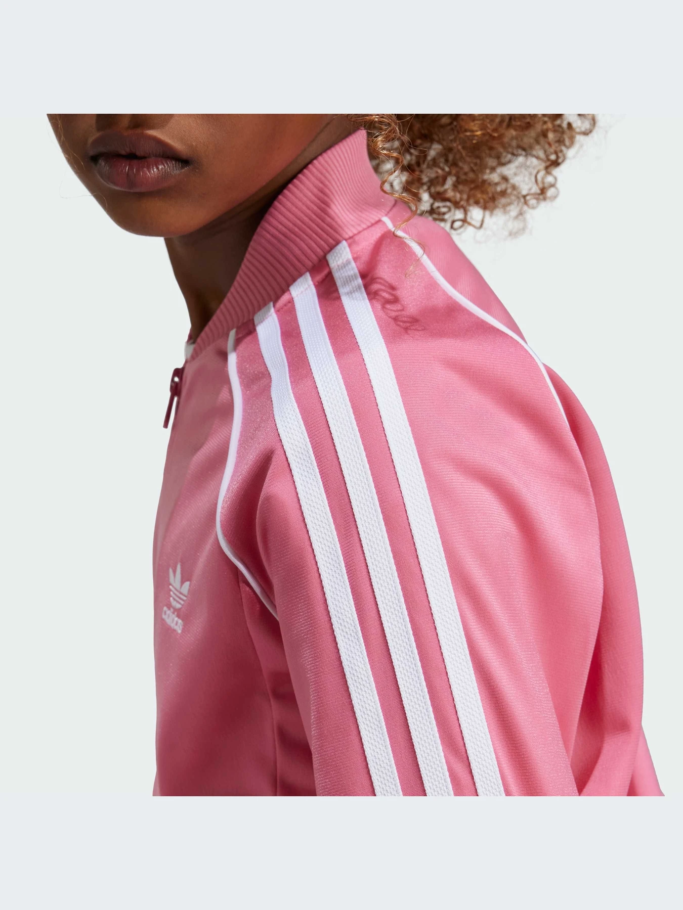 Худи и свитшоты Adidas Adicolor модель IY7451-KZ Худи и свитшоты Adidas Adicolor модель IY7451-KZ Фото