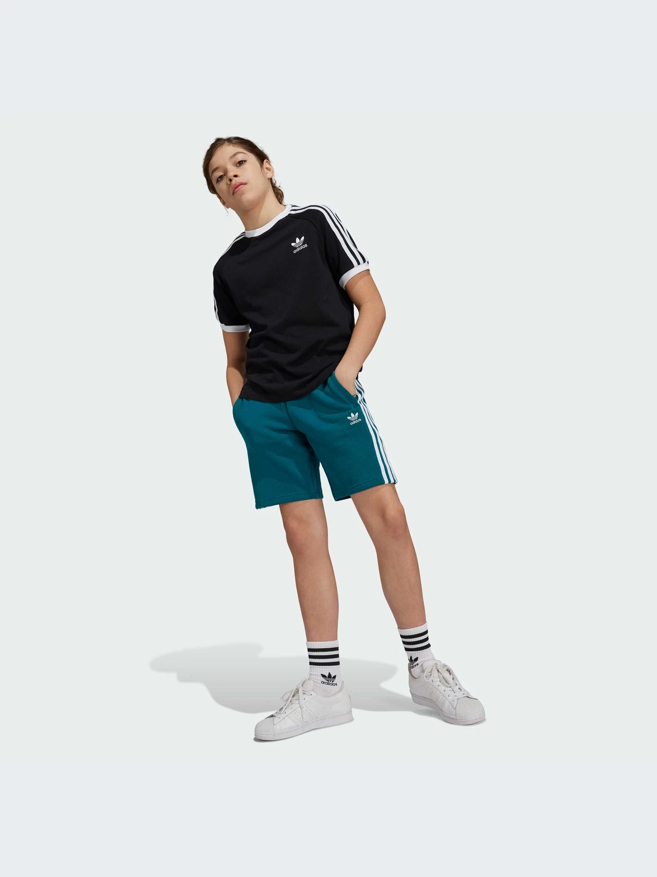 Шорты Adidas Adicolor модель IY7482-KZ Шорты Adidas Adicolor модель IY7482-KZ Фото
