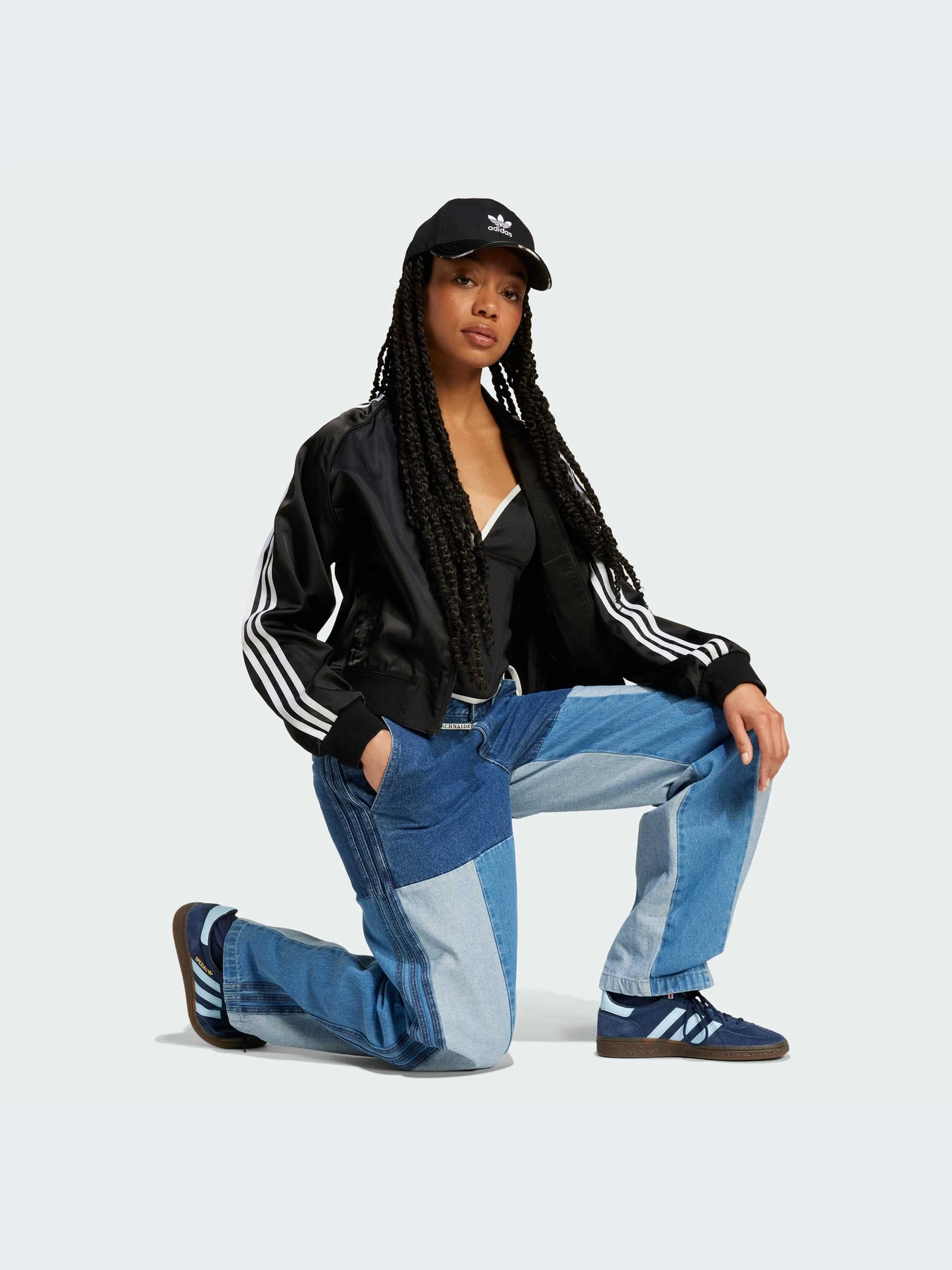 Джинсы Adidas модель IW5663-KZ Джинсы Adidas модель IW5663-KZ Фото