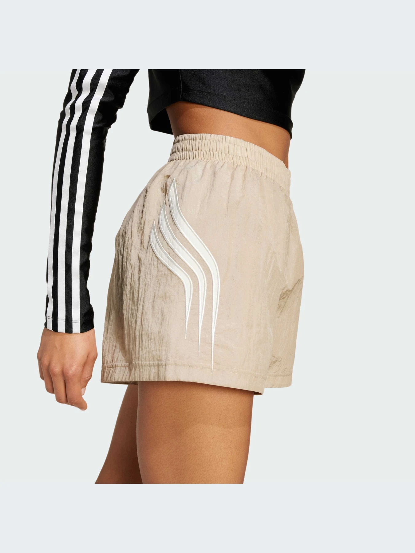 Шорты Adidas модель IY9238-KZ Шорты Adidas модель IY9238-KZ Фото