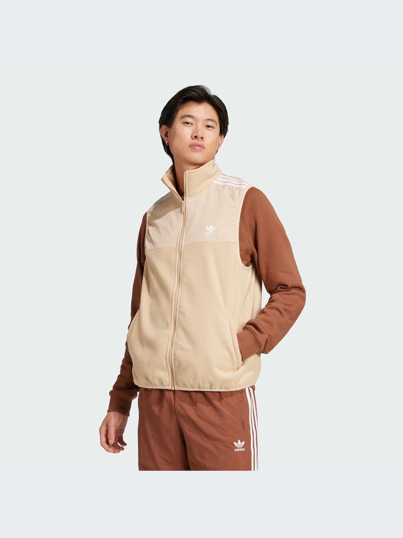 Куртки и дубленки Adidas модель IZ2483-KZ Куртки и дубленки Adidas модель IZ2483-KZ Фото