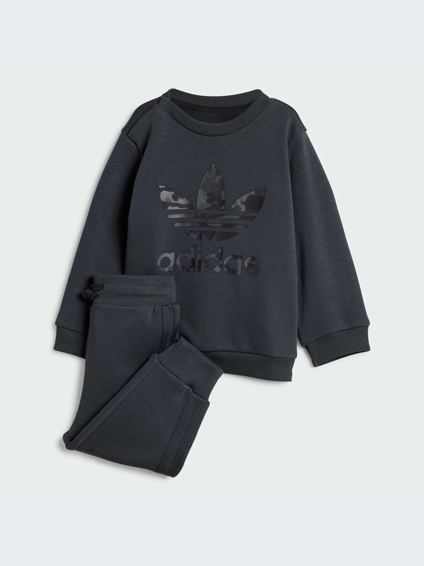 Костюмы Adidas модель IY1749-KZ Костюмы Adidas модель IY1749-KZ Фото