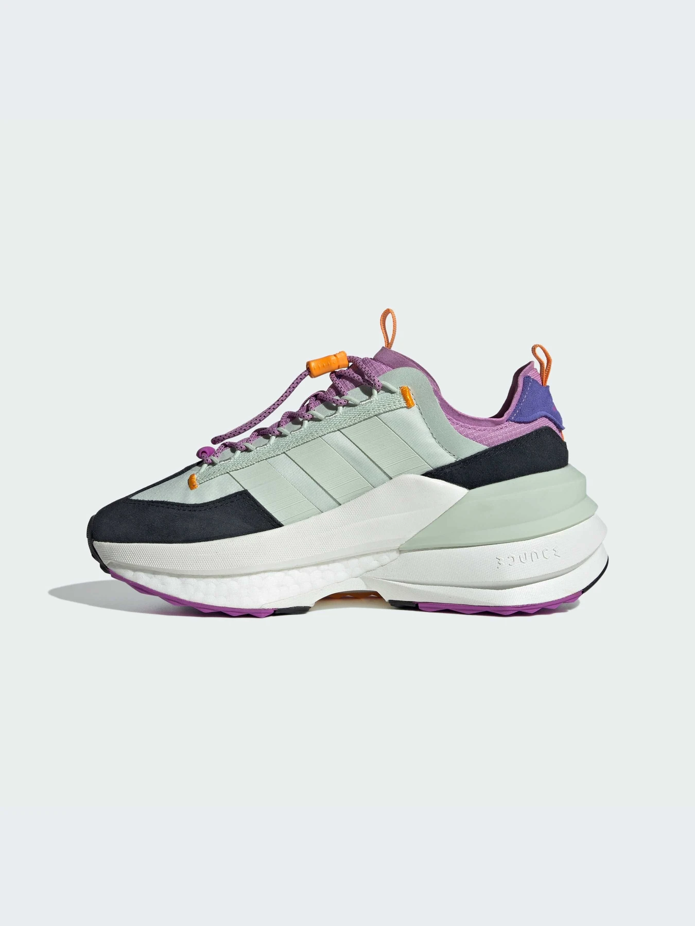 Кроссовки Adidas AVRYN модель II0050-KZ Кроссовки Adidas AVRYN модель II0050-KZ Фото