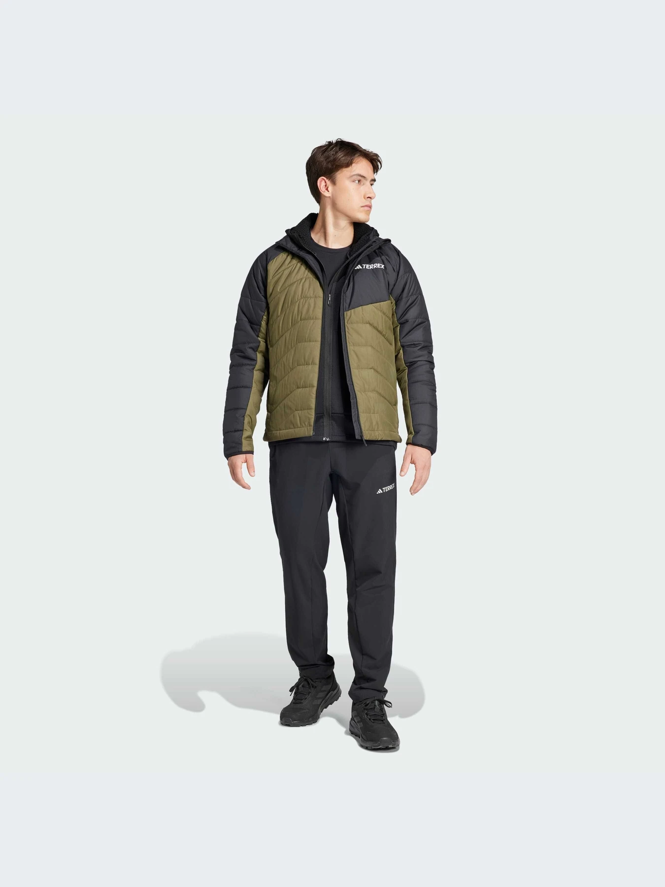 Куртки и дубленки Adidas модель IM8205-KZ Куртки и дубленки Adidas модель IM8205-KZ Фото
