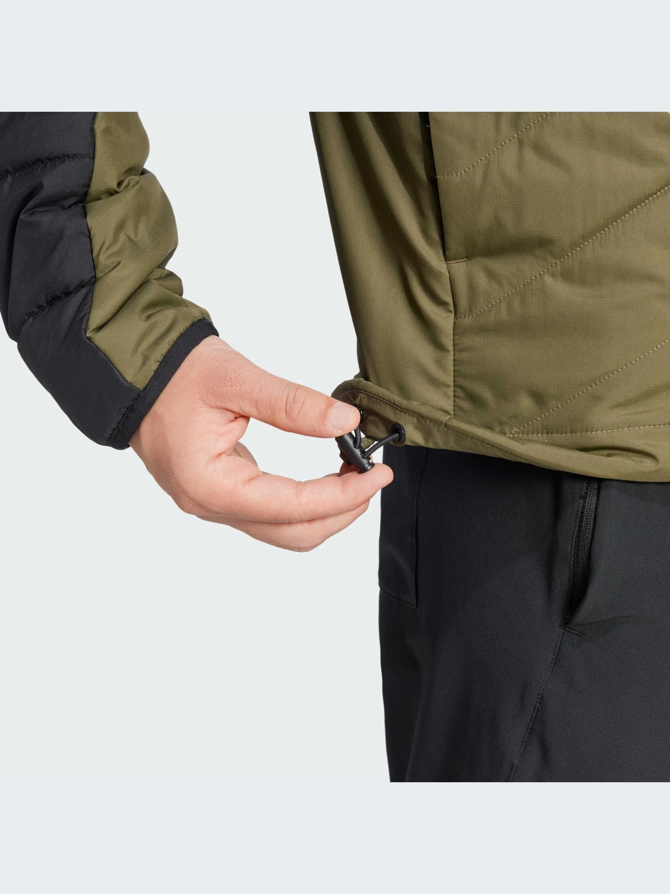 Куртки и дубленки Adidas модель IM8205-KZ Куртки и дубленки Adidas модель IM8205-KZ Фото