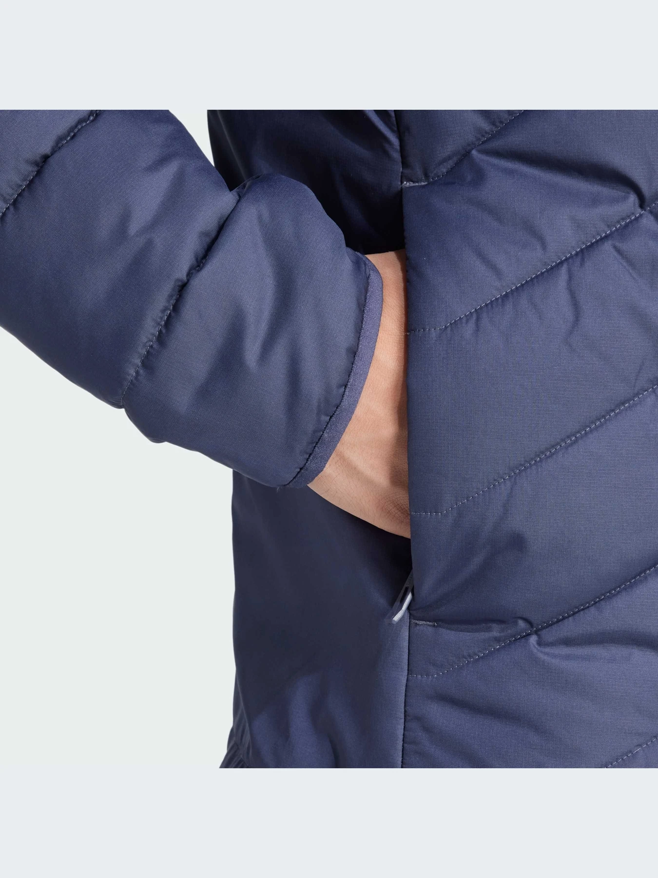 Куртки и дубленки Adidas модель IM7686-KZ Куртки и дубленки Adidas модель IM7686-KZ Фото