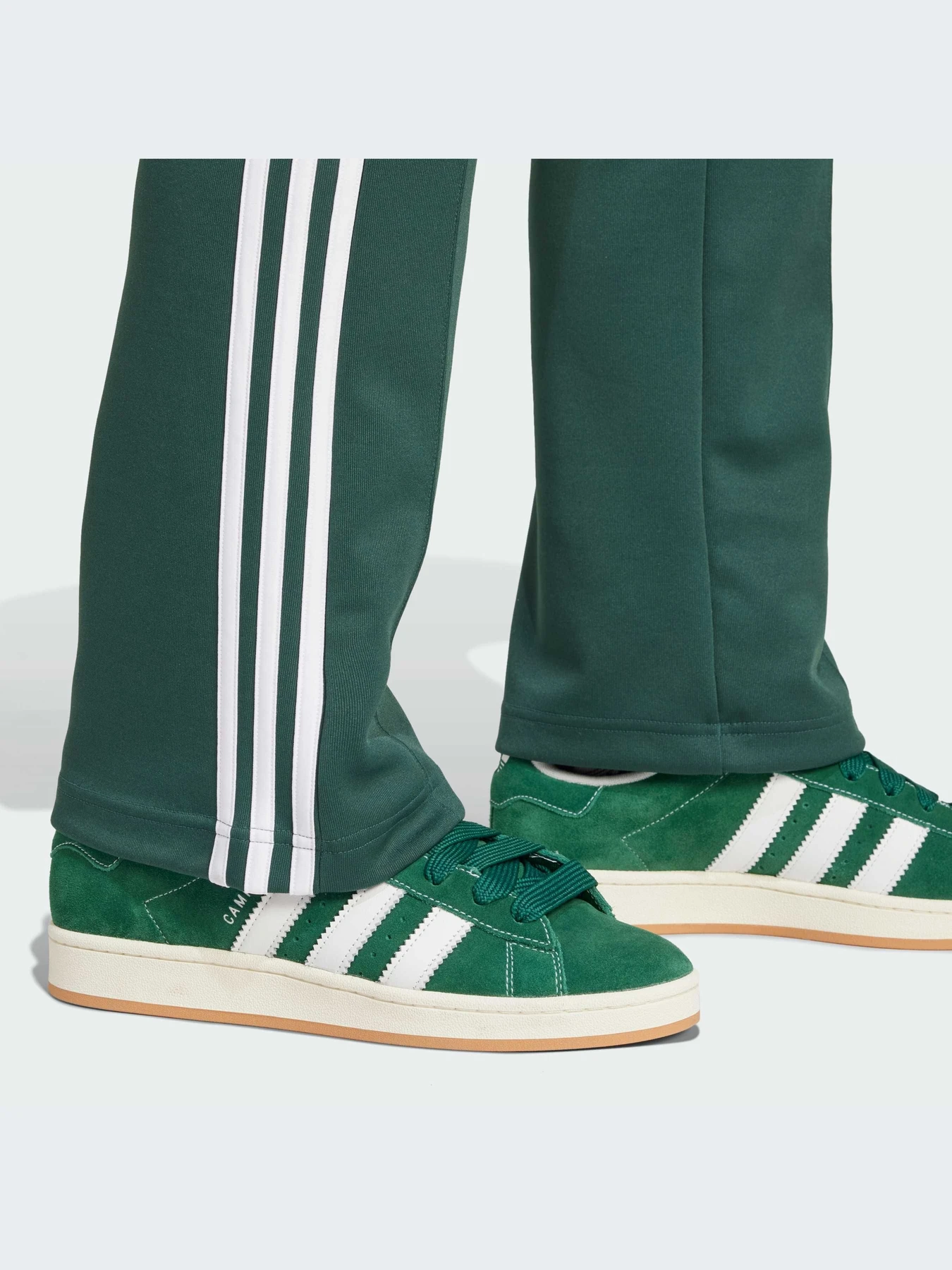 Брюки Adidas Adicolor модель IX5224-KZ Брюки Adidas Adicolor модель IX5224-KZ Фото