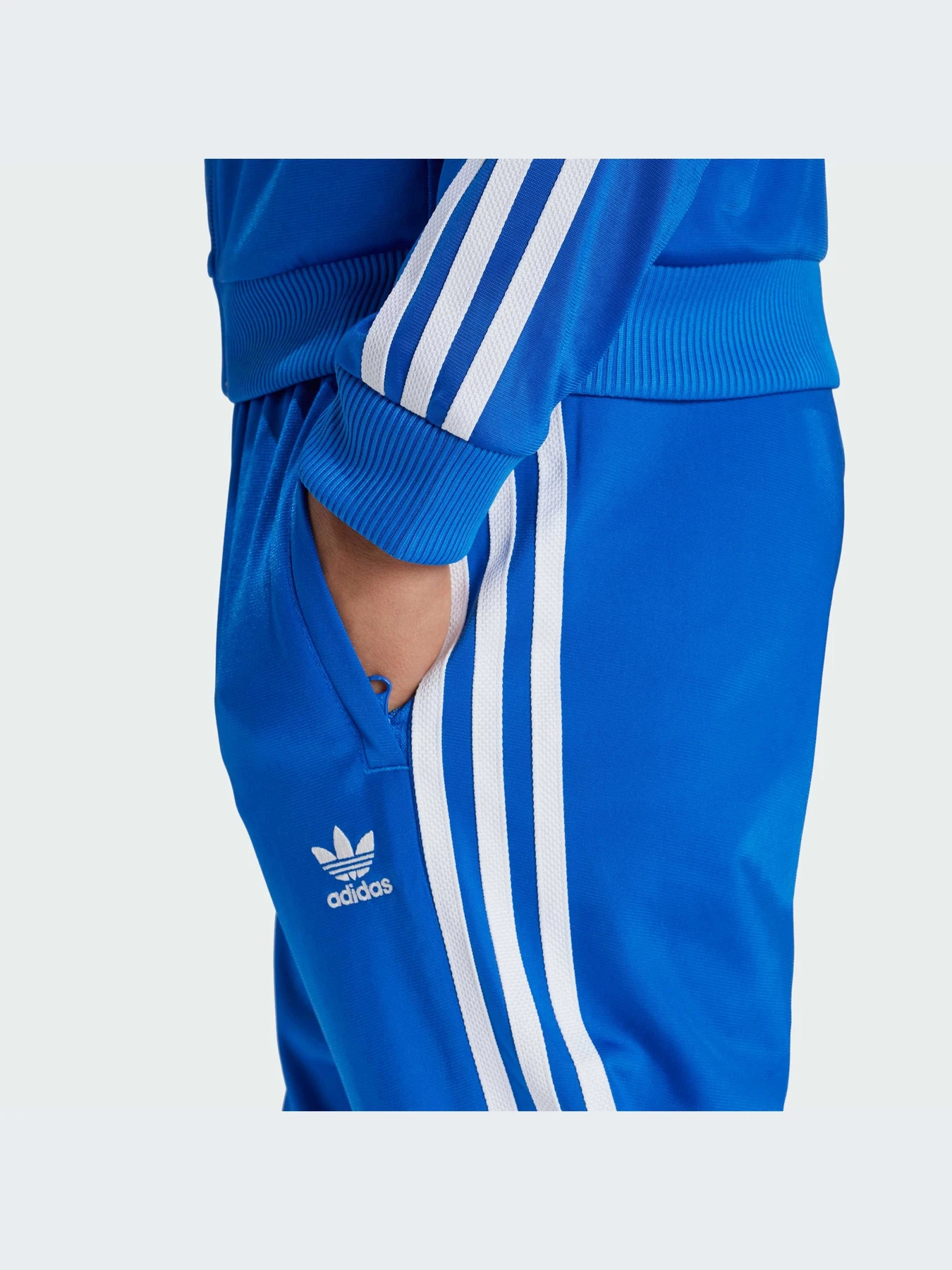 Брюки Adidas Adicolor модель IY4007-KZ Брюки Adidas Adicolor модель IY4007-KZ Фото