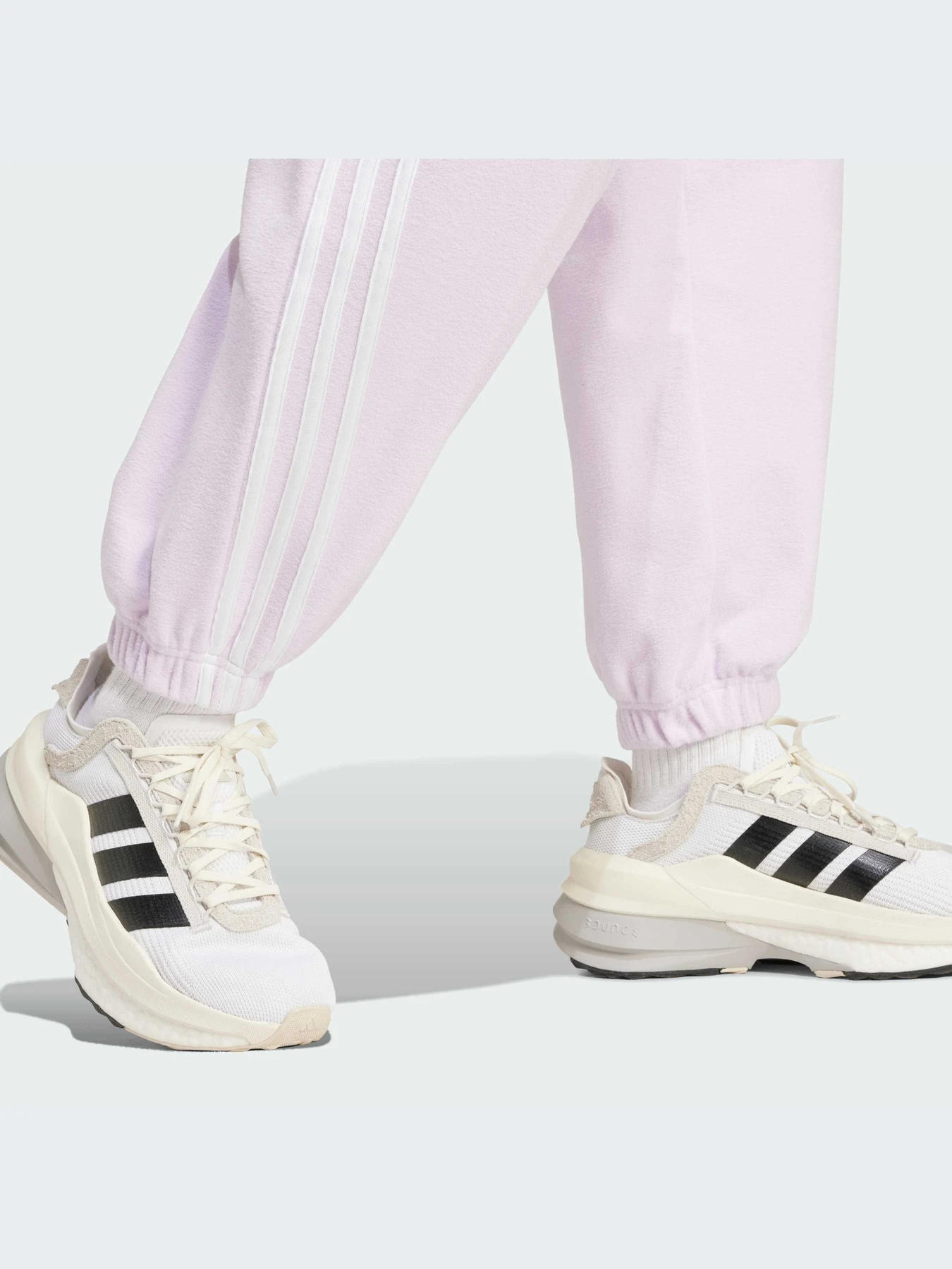 Брюки Adidas модель IW5242-KZ Брюки Adidas модель IW5242-KZ Фото