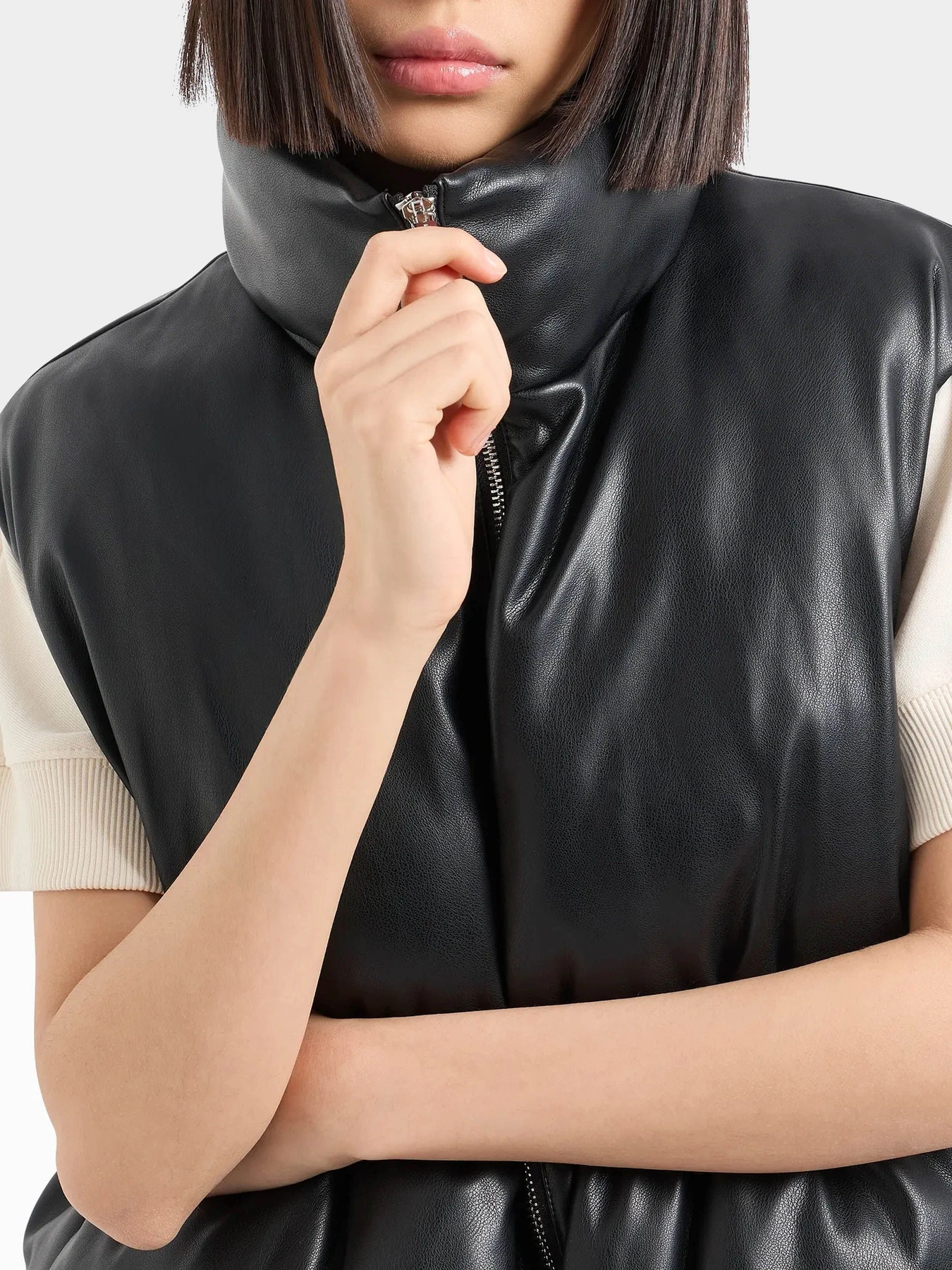 Куртки и дубленки Armani Exchange модель 6DYQ21-YNNYZ-1200 Куртки и дубленки Armani Exchange модель 6DYQ21-YNNYZ-1200 Фото