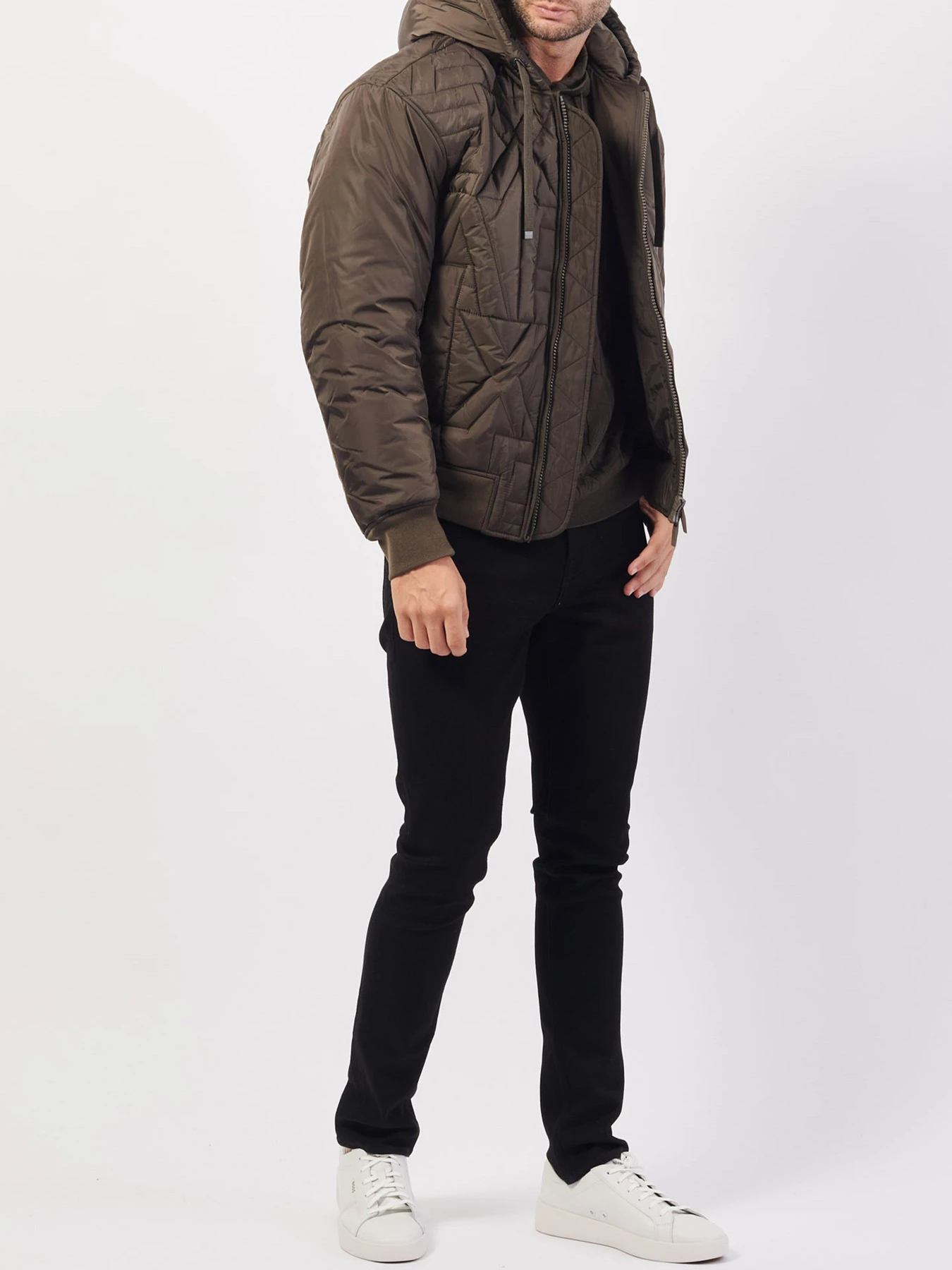 Куртки и дубленки Armani Exchange модель 6DZB11-ZN4XZ-1897 Куртки и дубленки Armani Exchange модель 6DZB11-ZN4XZ-1897 Фото